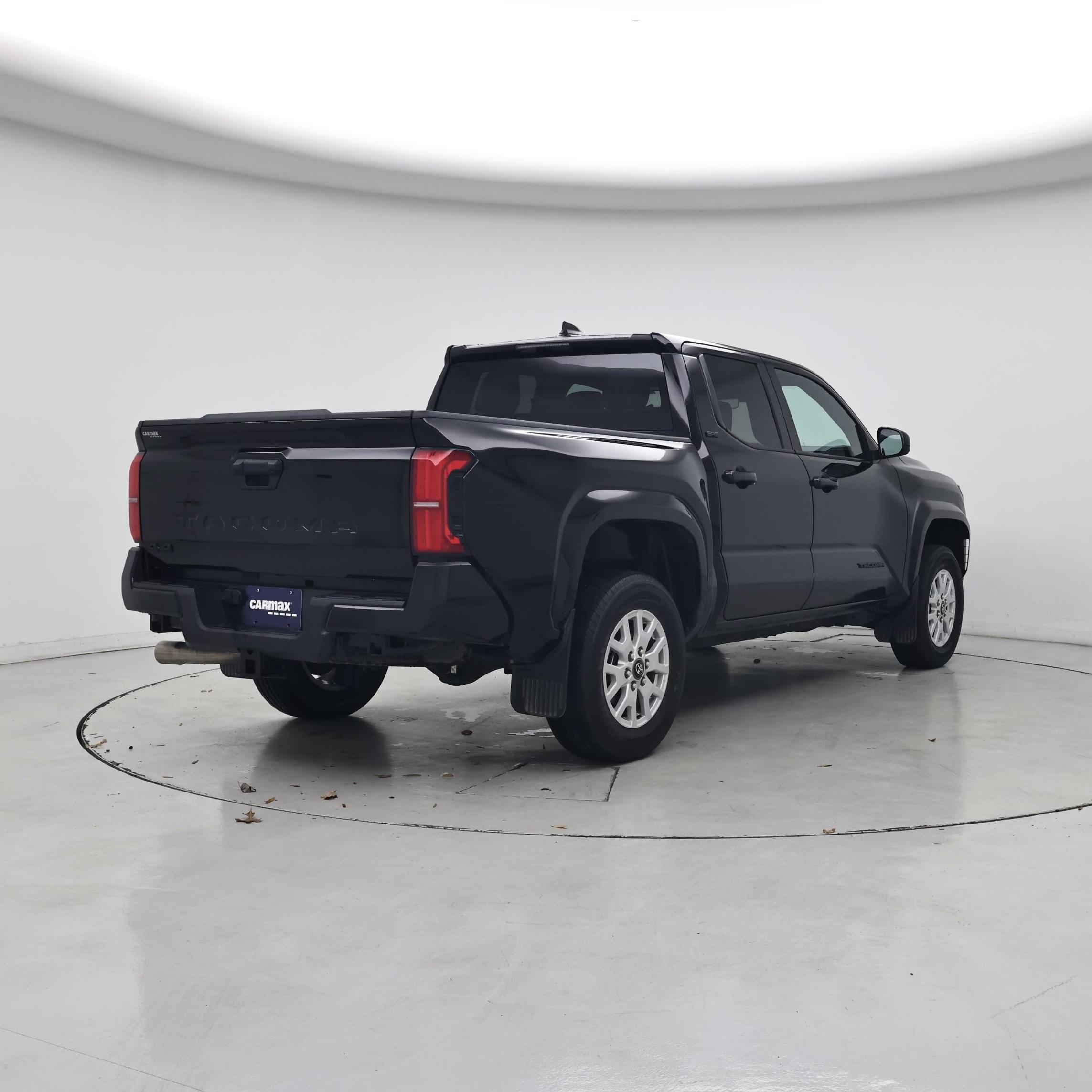 Thumbnail: 2024 Toyota Tacoma - 8