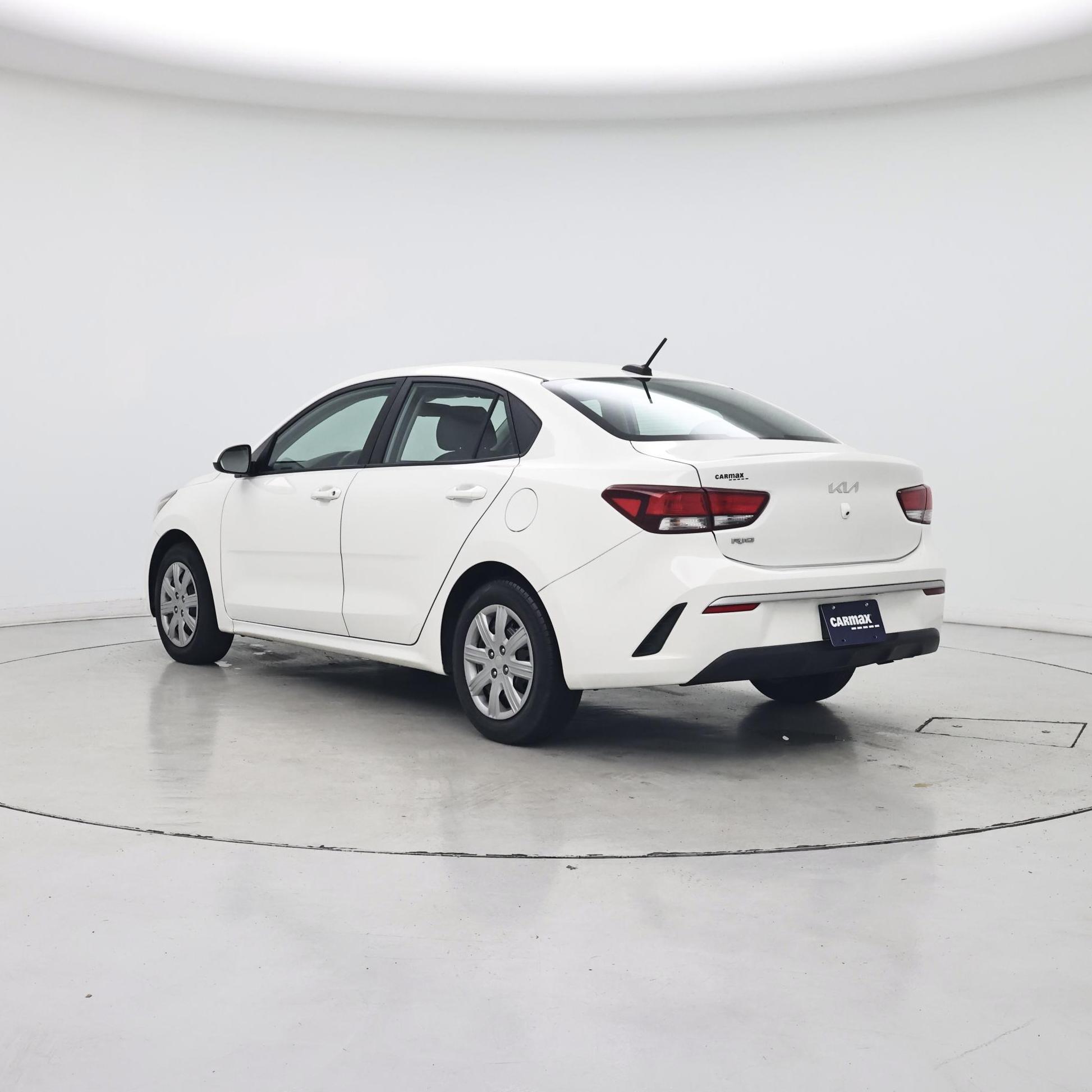 Thumbnail: 2022 Kia Rio - 2