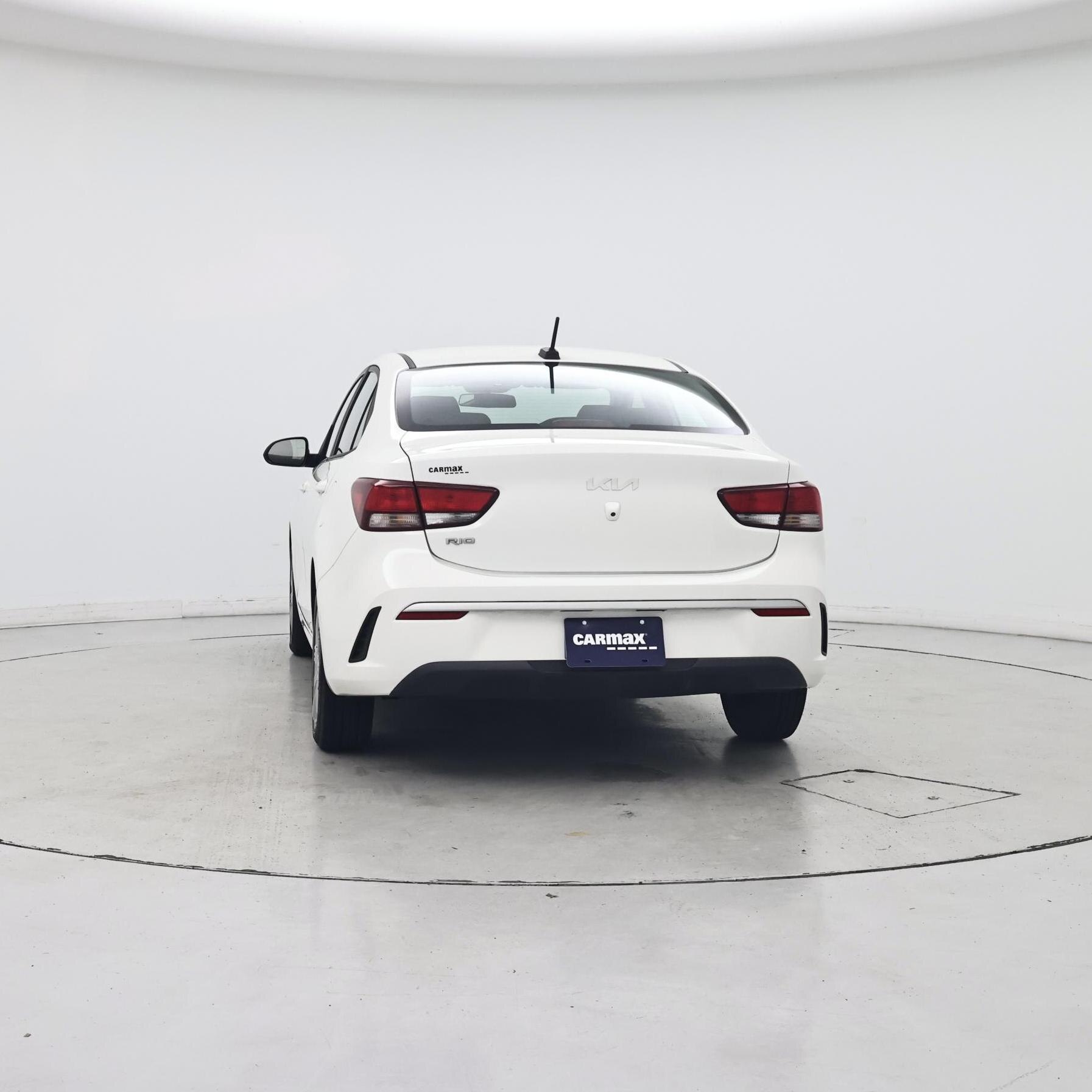 Thumbnail: 2022 Kia Rio - 6