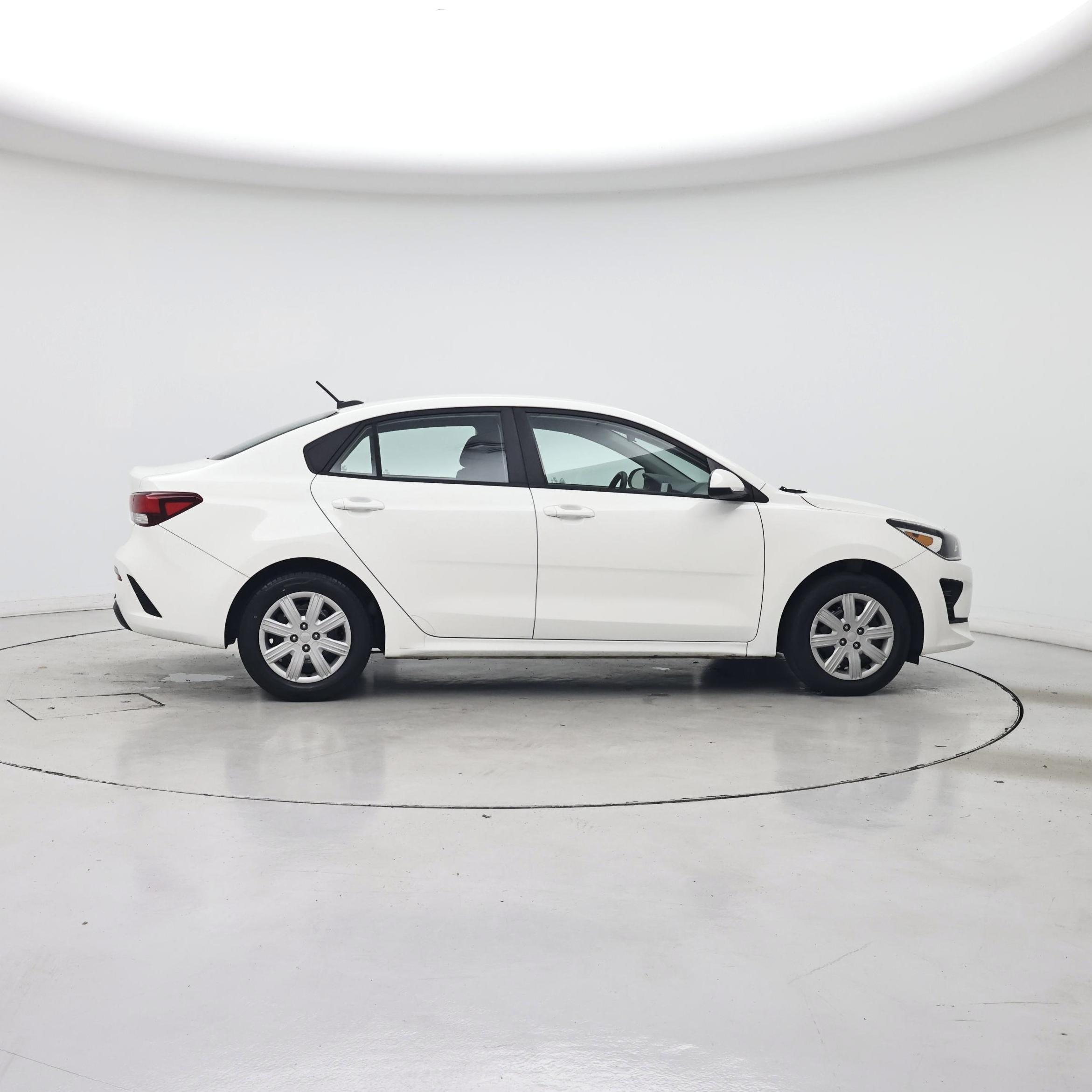 Thumbnail: 2022 Kia Rio - 7