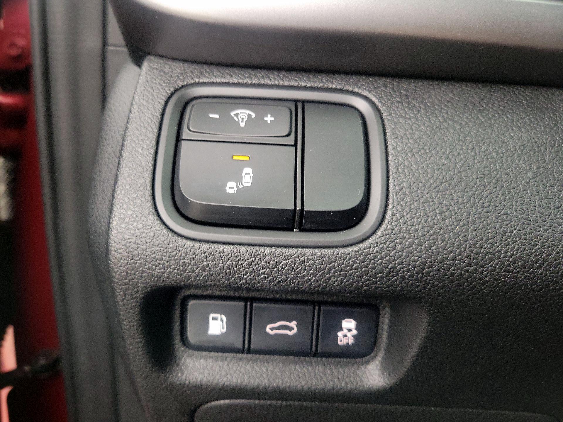 Thumbnail: 2018 Kia Optima - 13