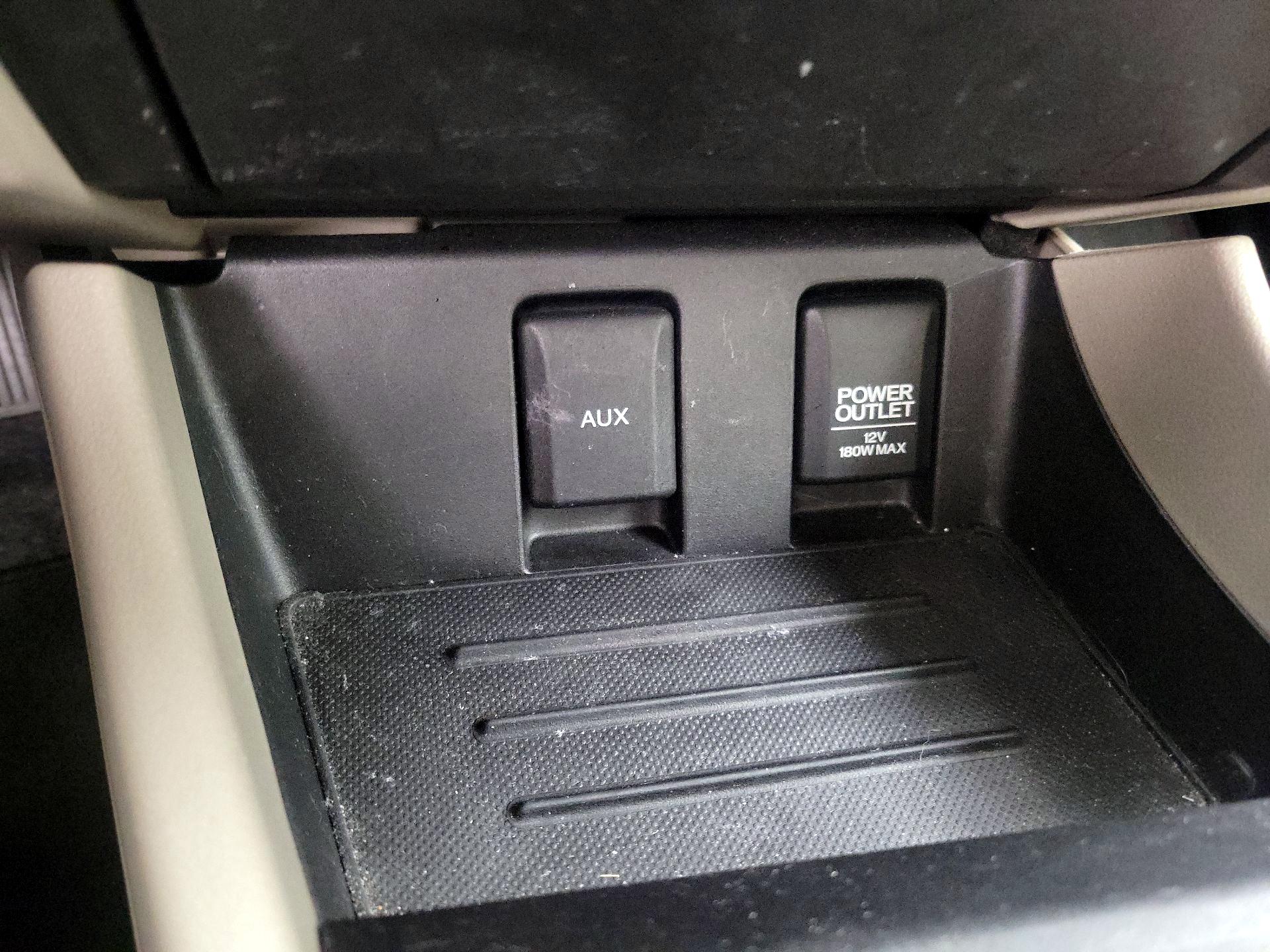 Thumbnail: 2014 Honda Civic - 18