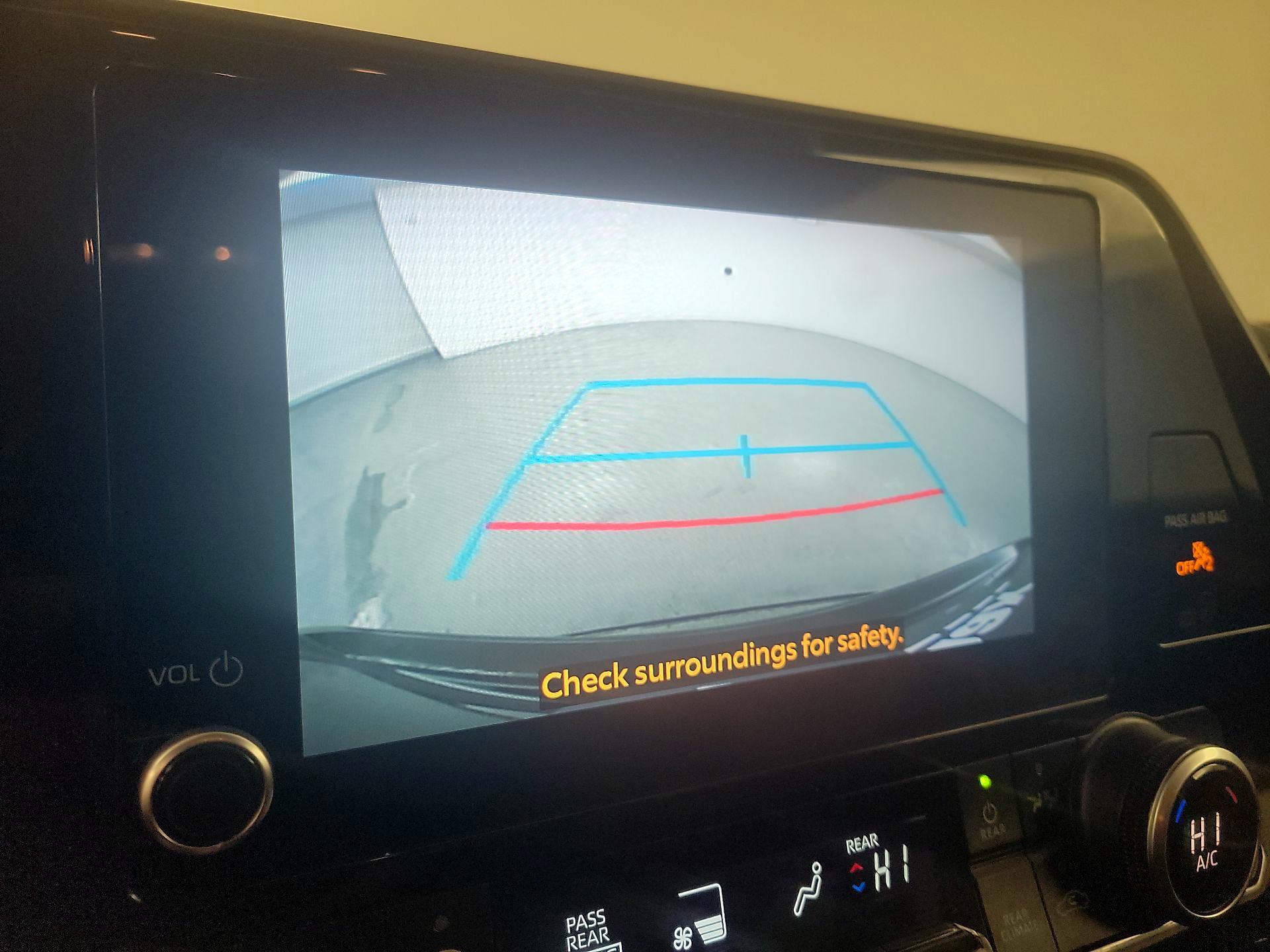 Thumbnail: 2023 Toyota Highlander - 14