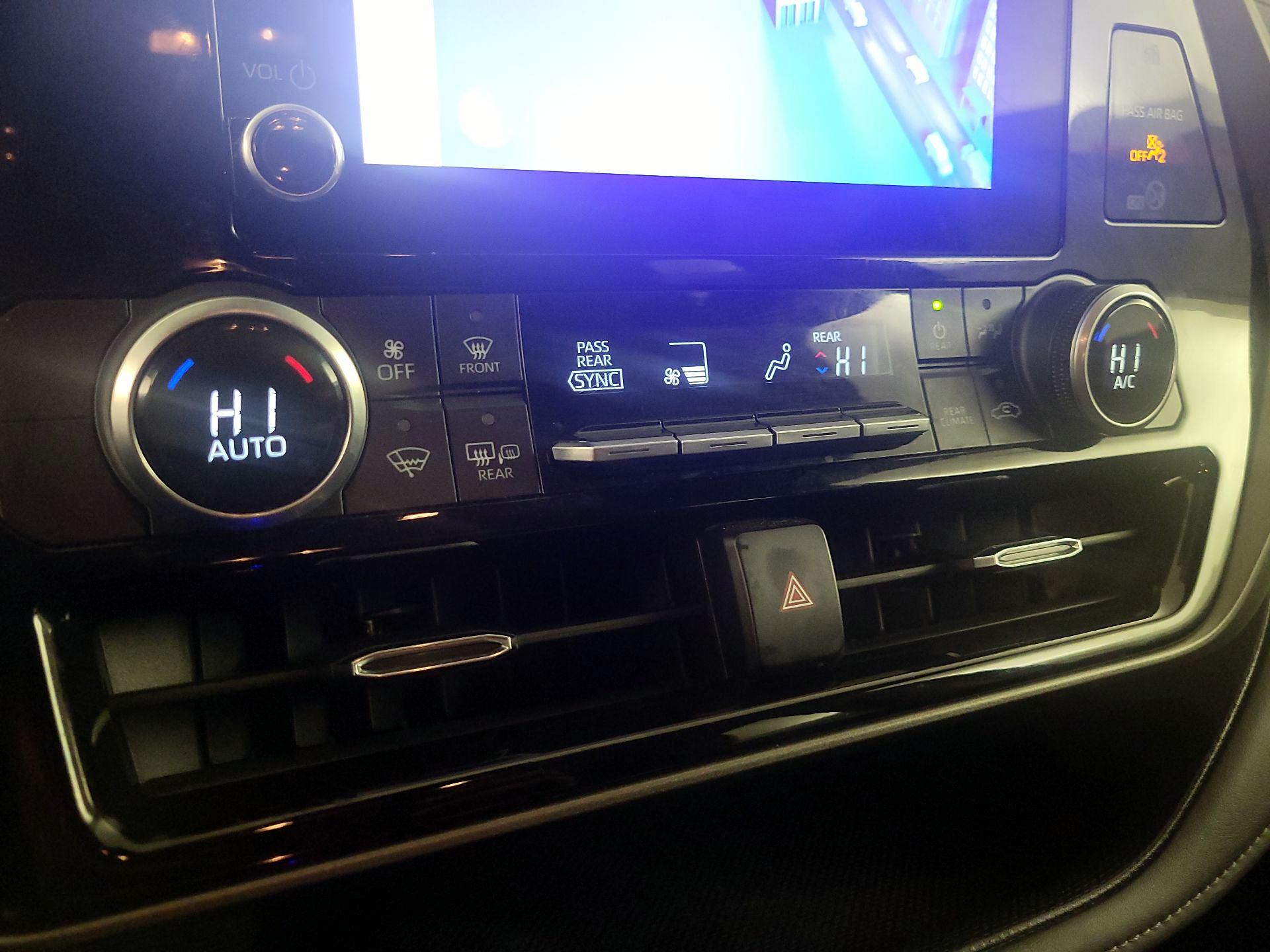 Thumbnail: 2023 Toyota Highlander - 16