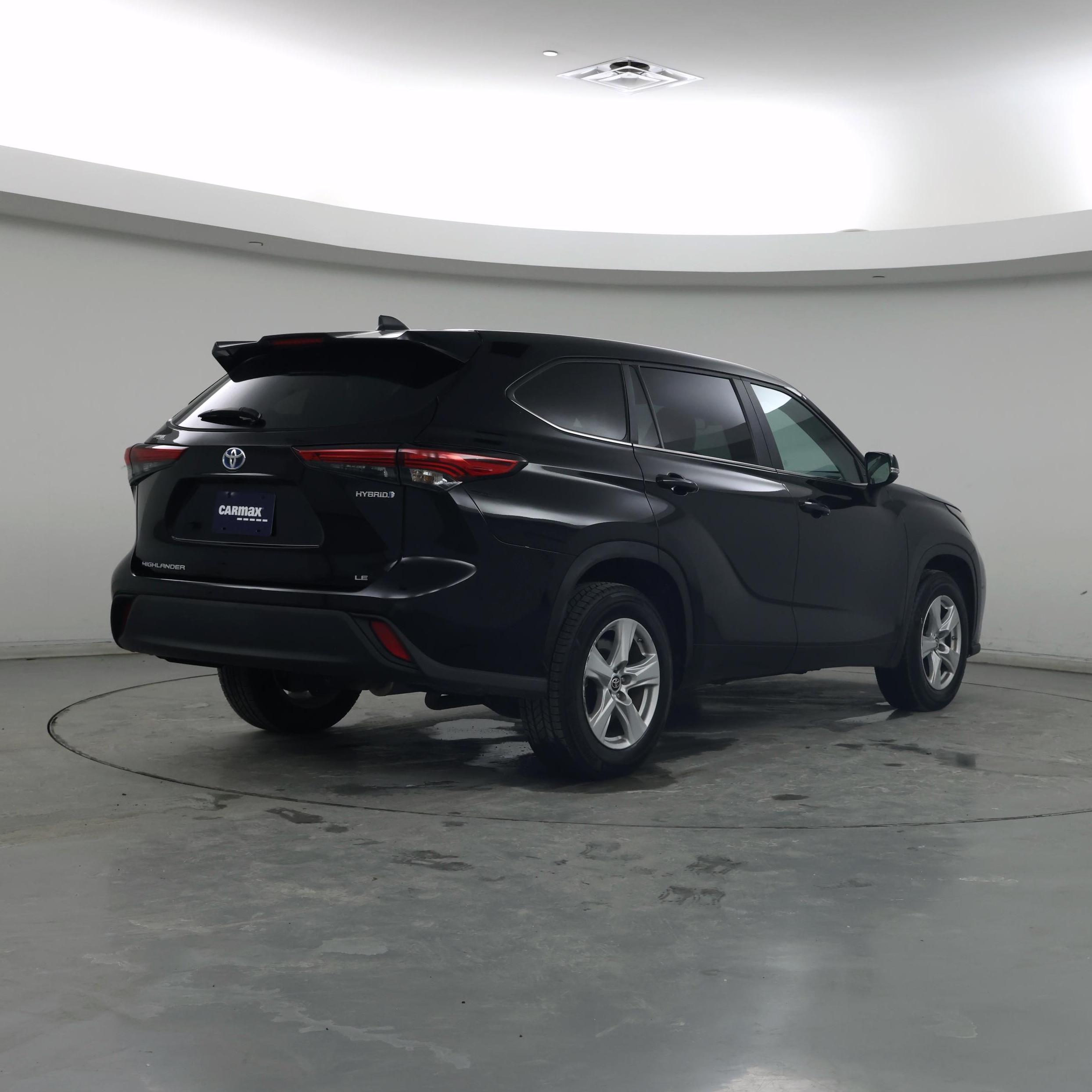 Thumbnail: 2023 Toyota Highlander - 8