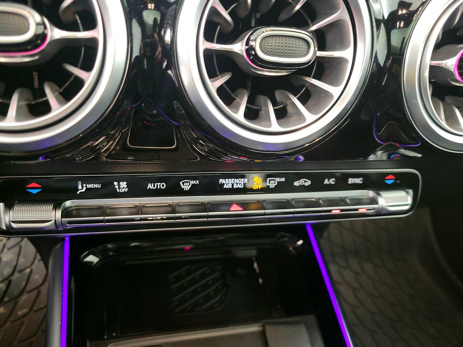 Thumbnail: 2022 Mercedes-Benz GLA - 17