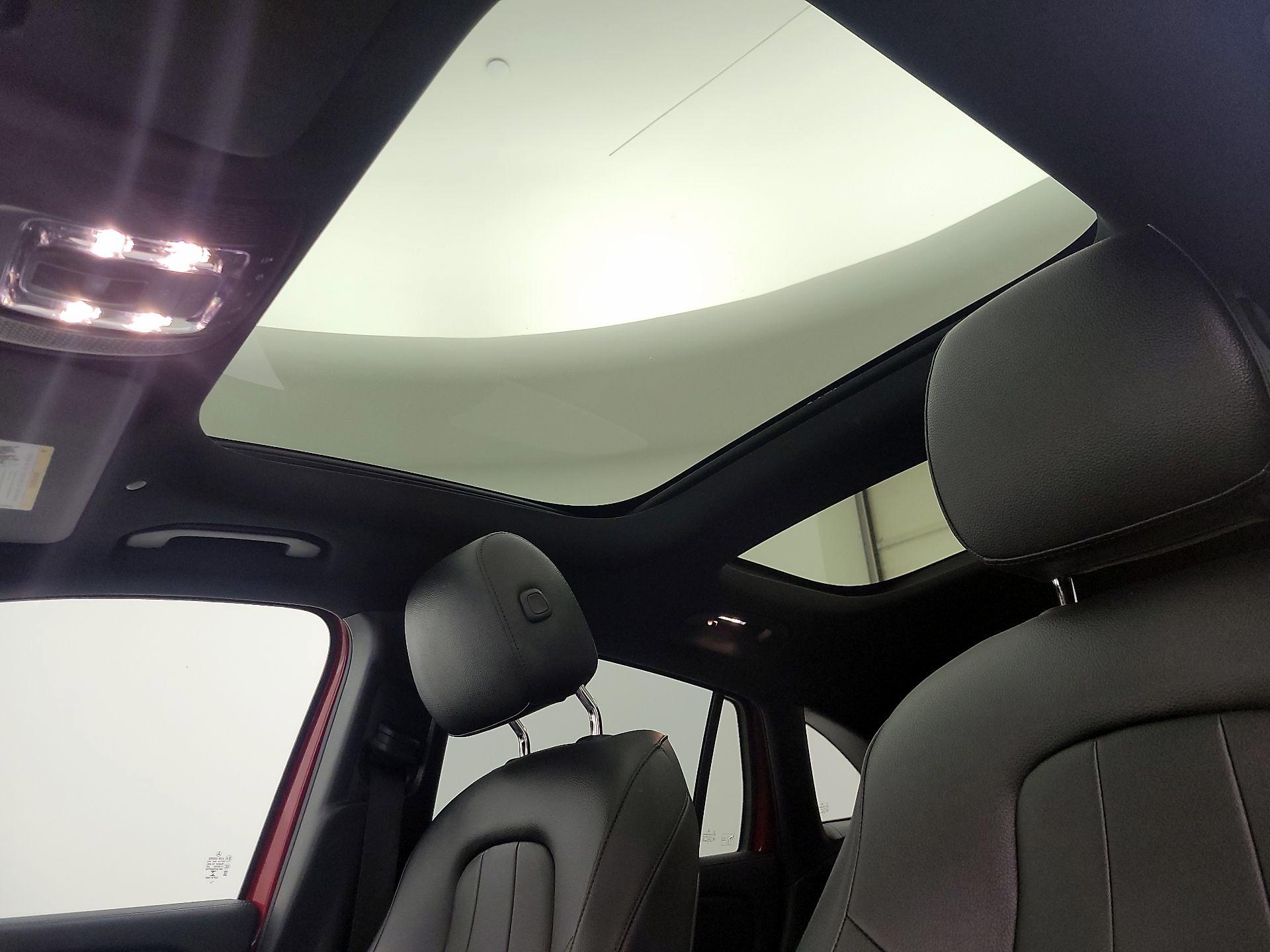 Thumbnail: 2022 Mercedes-Benz GLA - 20