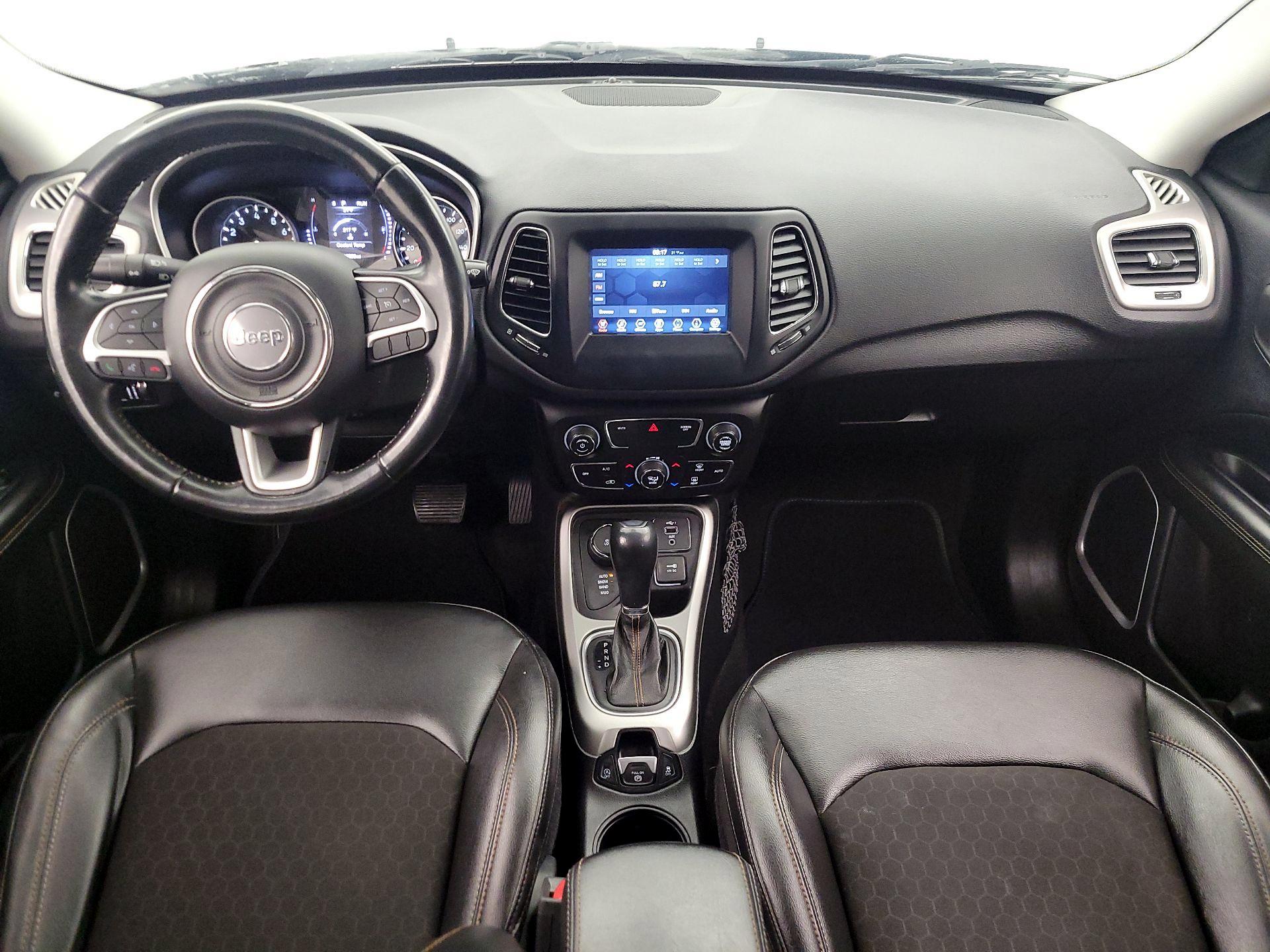 Thumbnail: 2020 Jeep Compass - 9