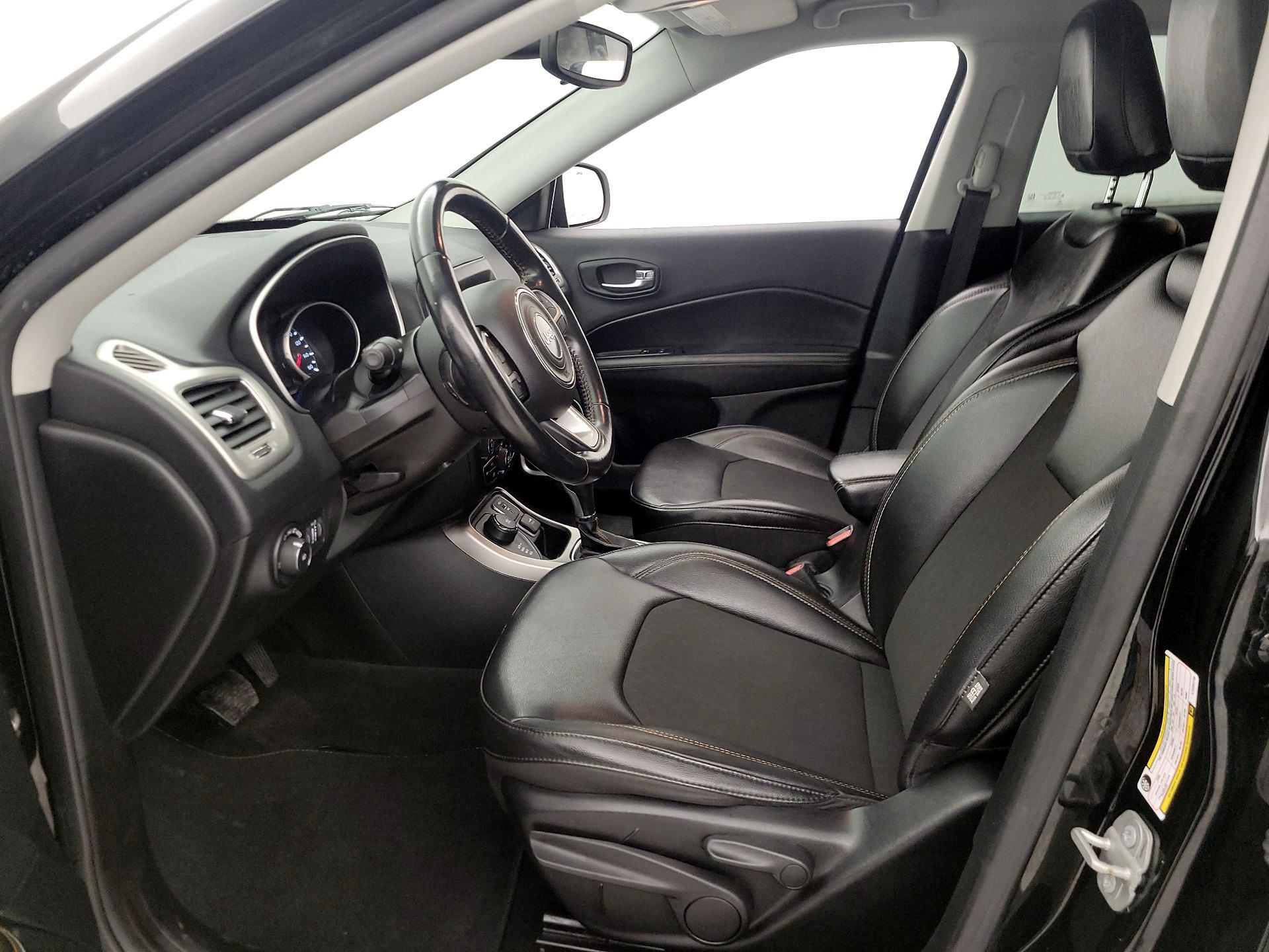 Thumbnail: 2020 Jeep Compass - 11