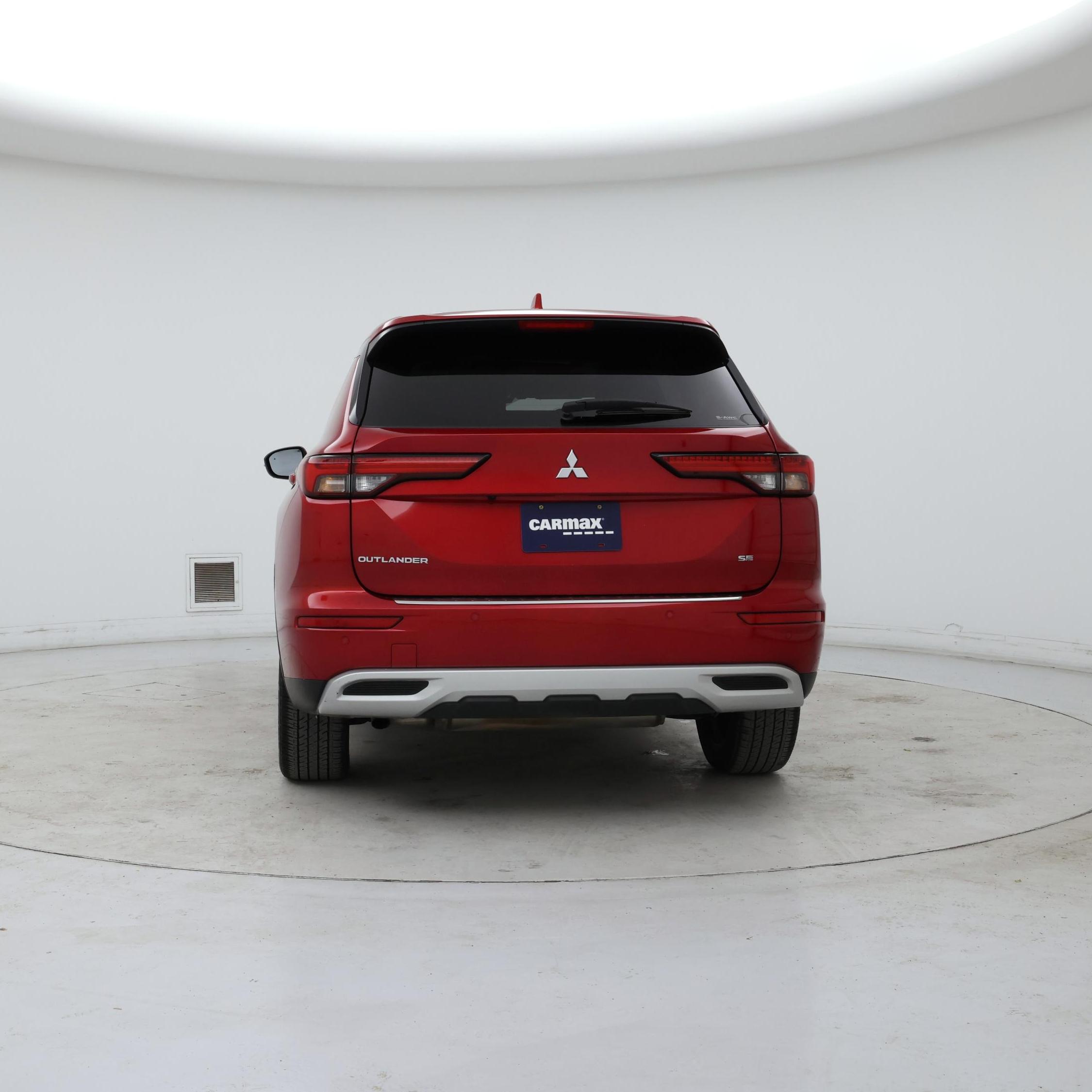 Thumbnail: 2024 Mitsubishi Outlander - 6