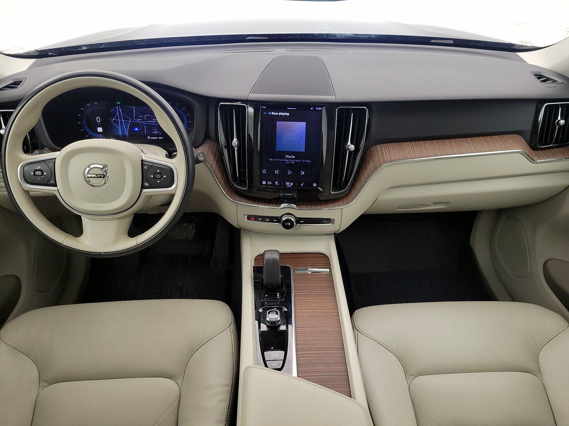 Thumbnail: 2022 Volvo XC60 - 9