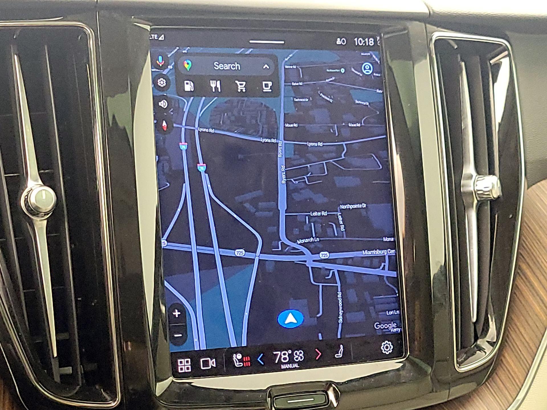 Thumbnail: 2022 Volvo XC60 - 14