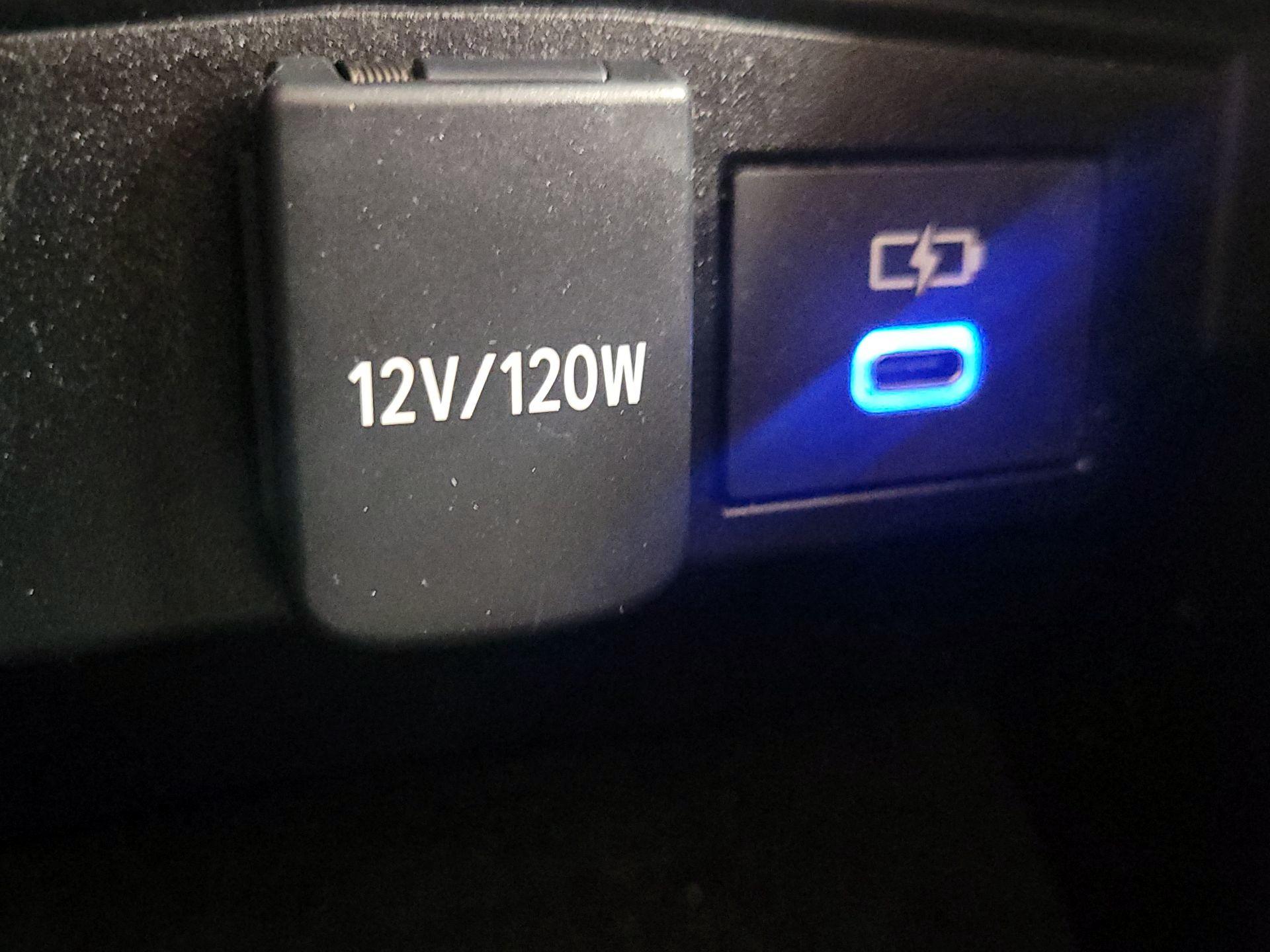 Thumbnail: 2022 Toyota Corolla - 18