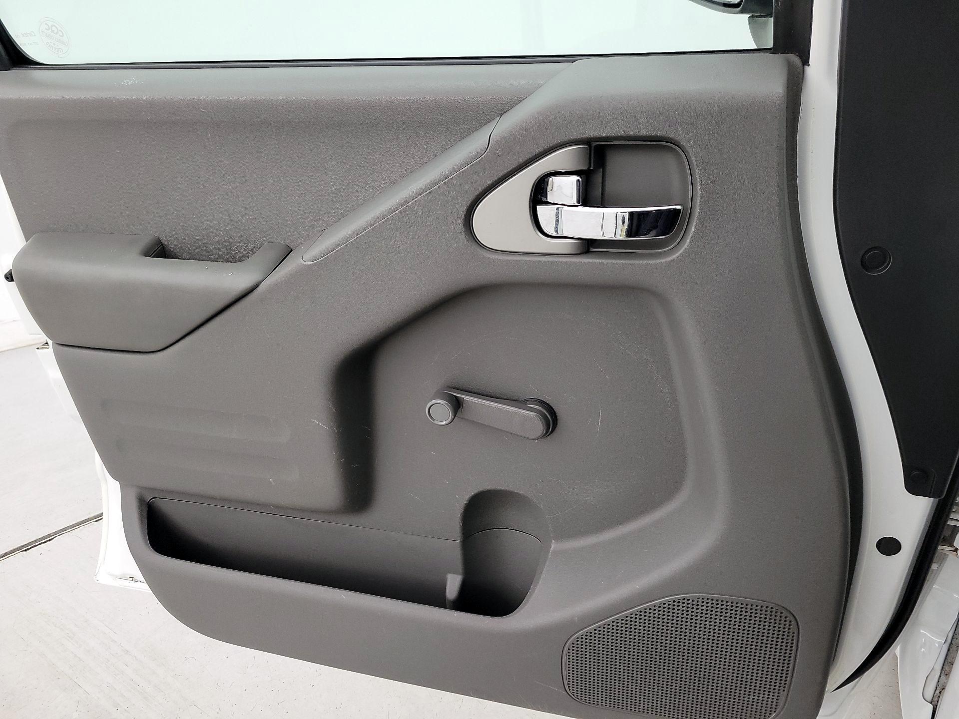 Thumbnail: 2015 Nissan Frontier - 12