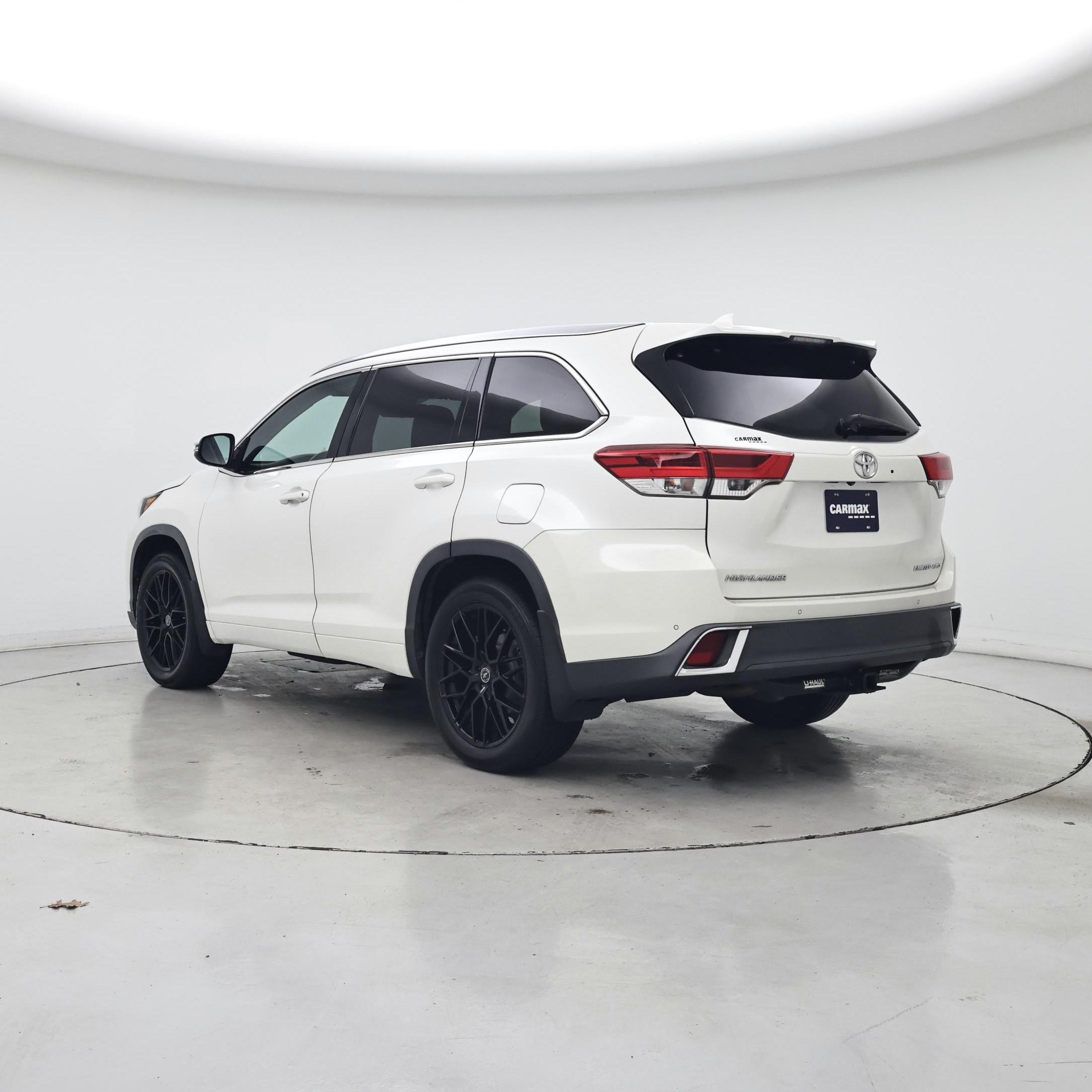 Thumbnail: 2018 Toyota Highlander - 2