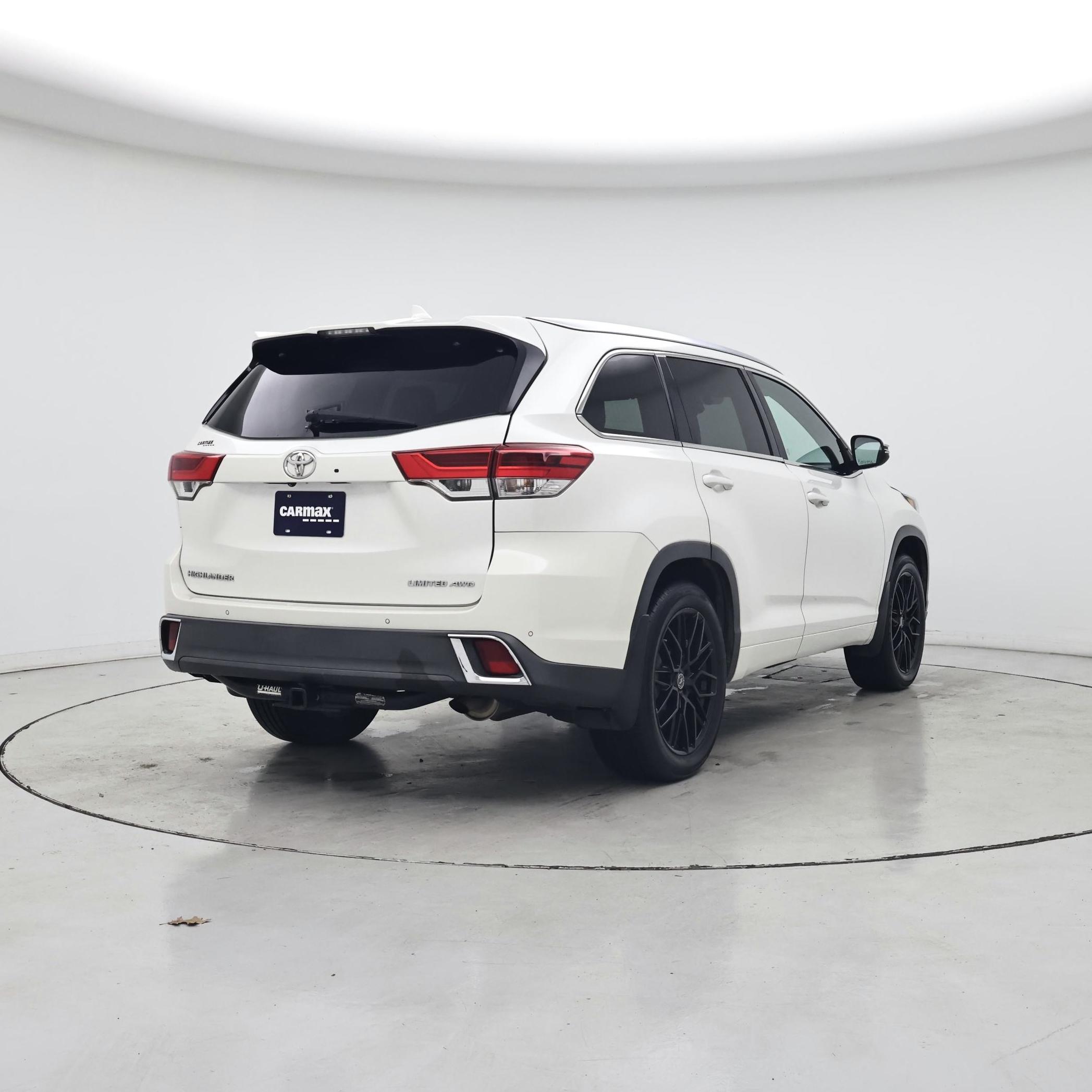 Thumbnail: 2018 Toyota Highlander - 8