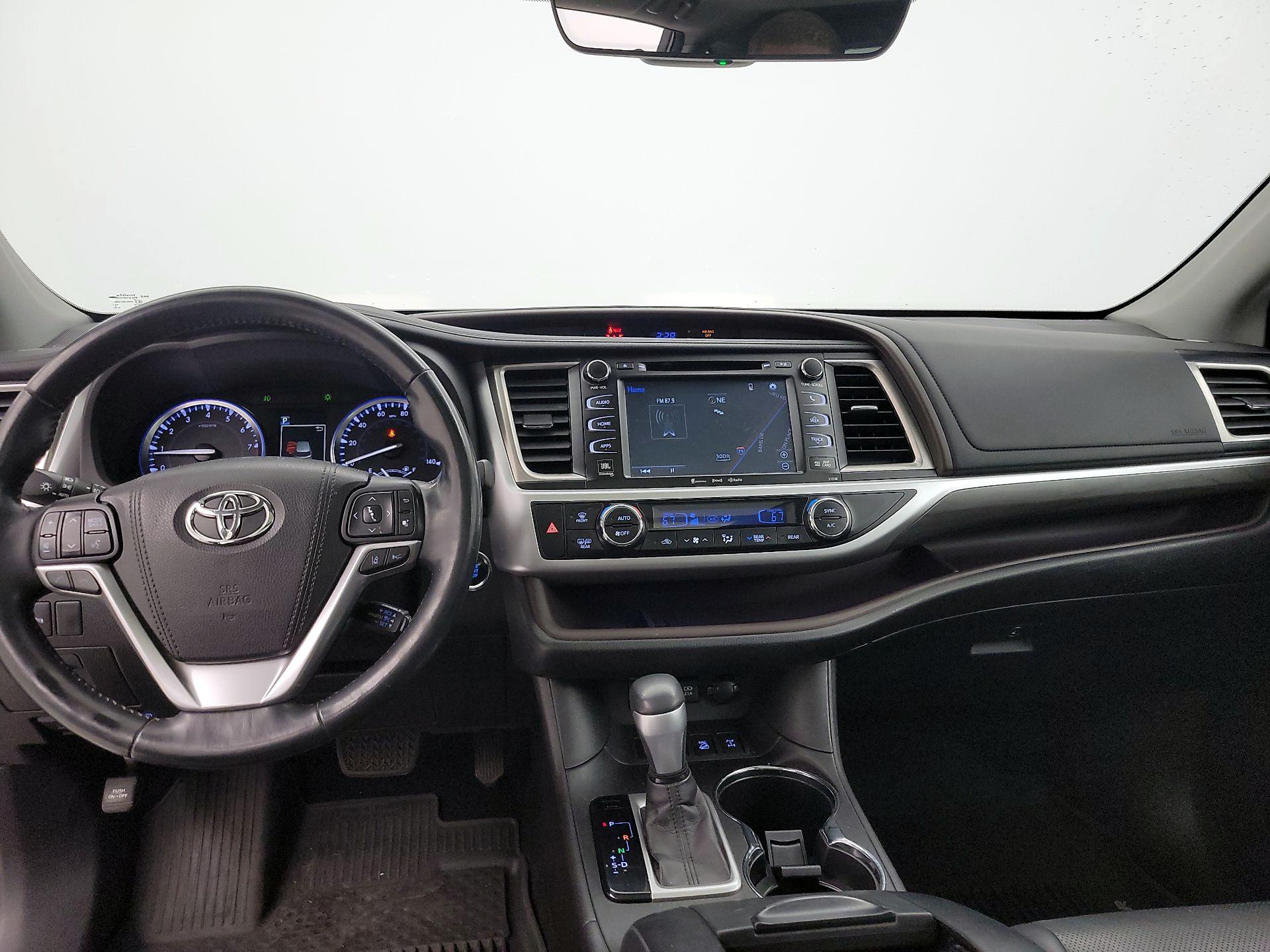 Thumbnail: 2017 Toyota Highlander - 9