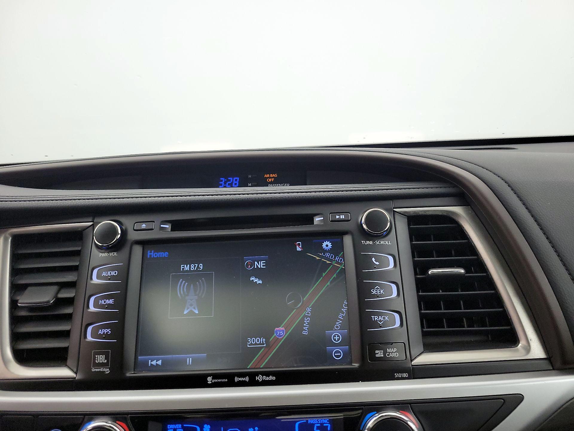 Thumbnail: 2017 Toyota Highlander - 14