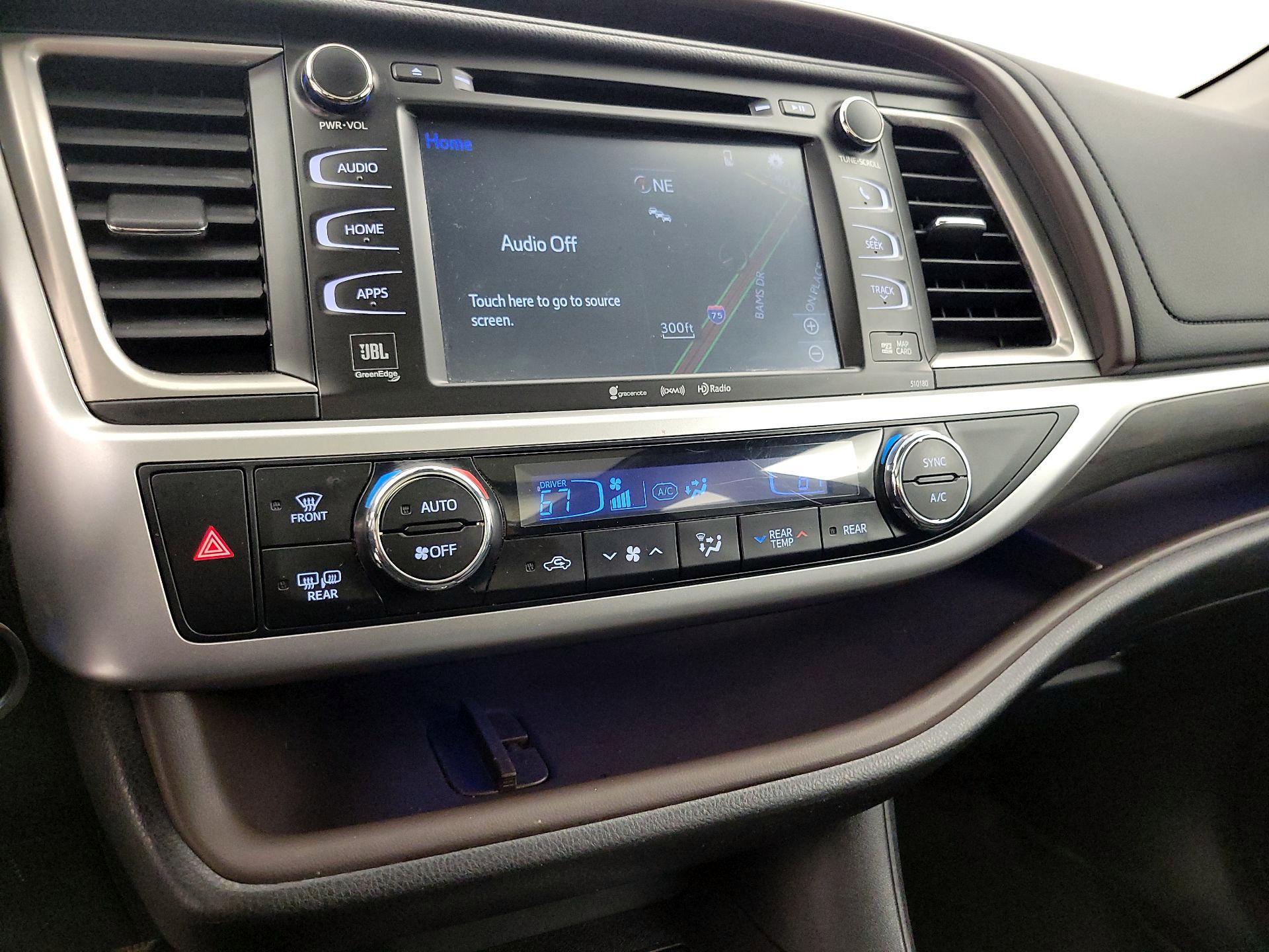 Thumbnail: 2017 Toyota Highlander - 17