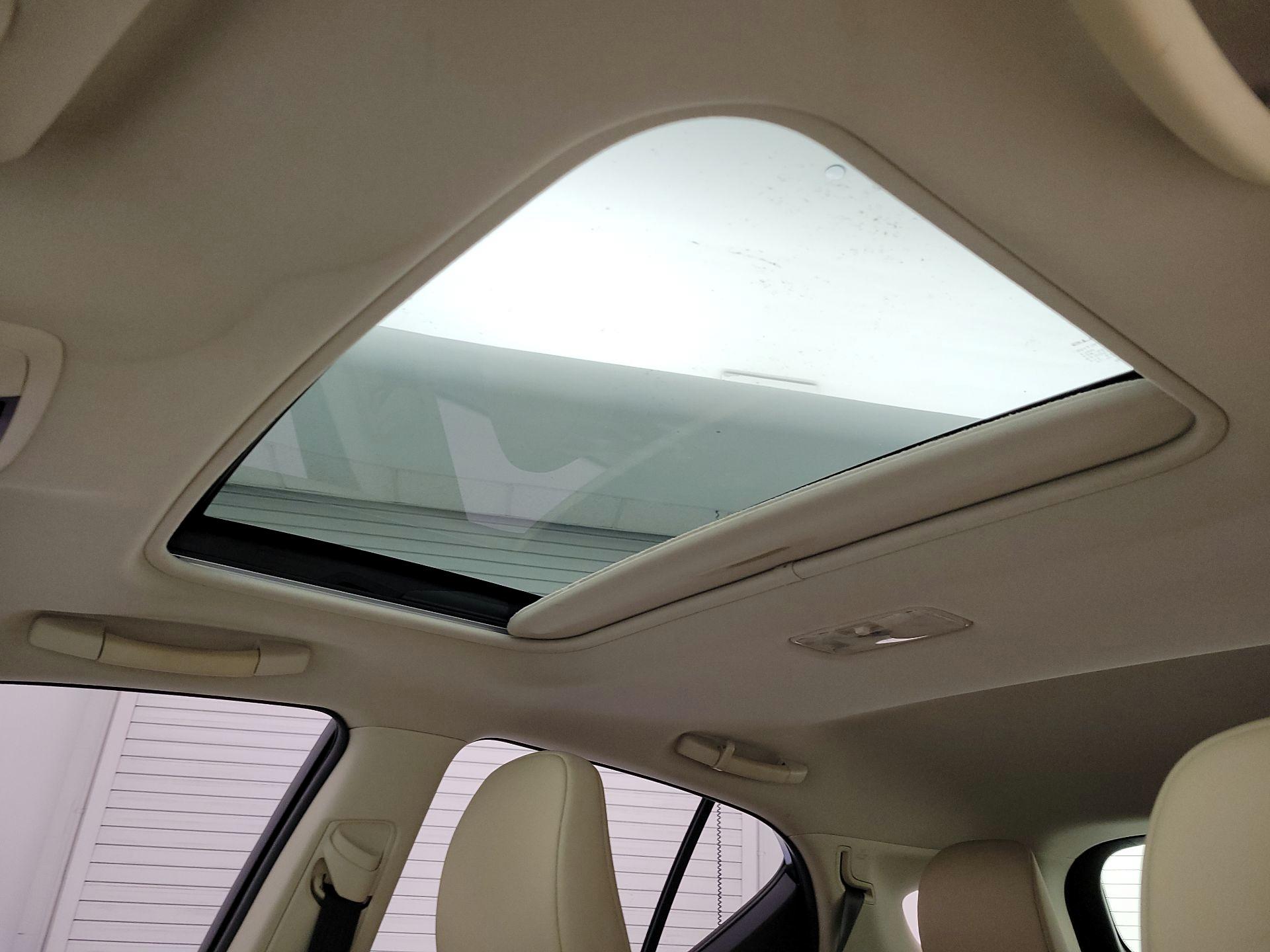 Thumbnail: 2015 Lexus CT - 19