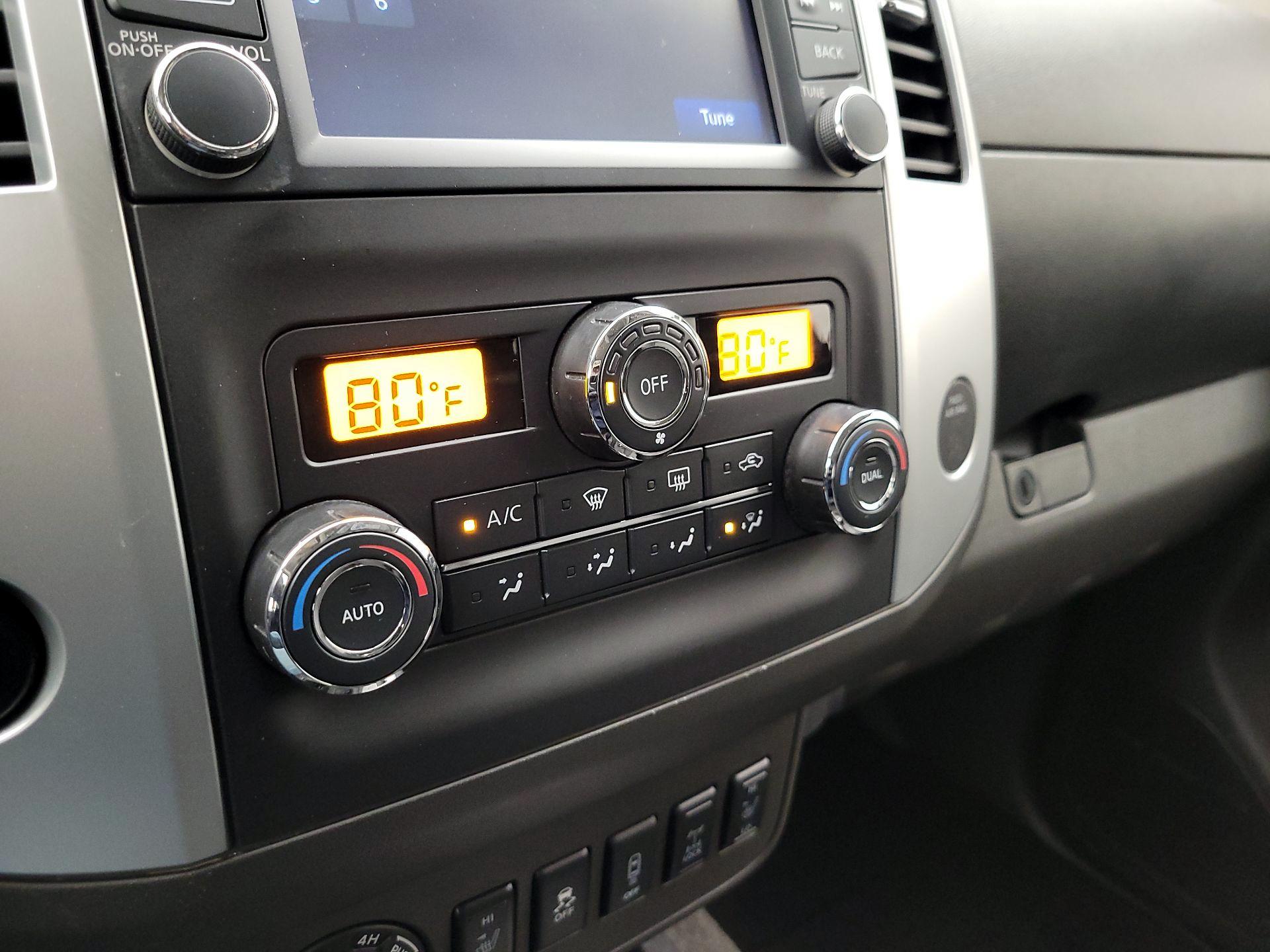 Thumbnail: 2015 Nissan Frontier - 17