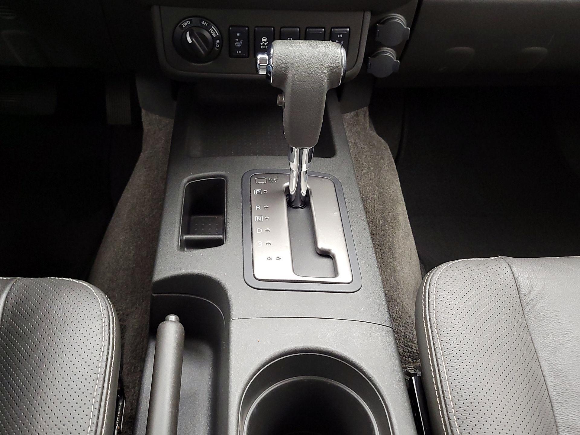 Thumbnail: 2015 Nissan Frontier - 18