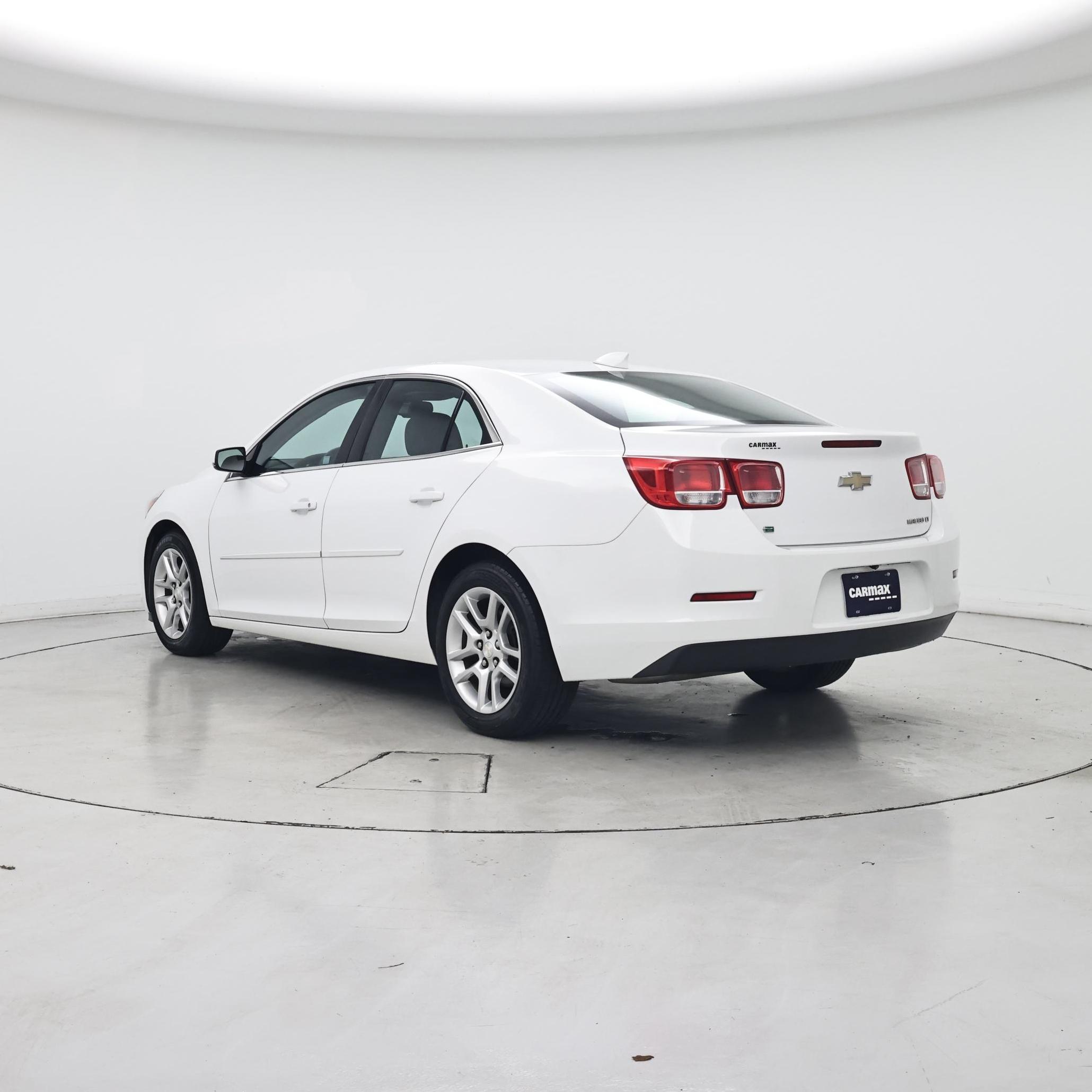 Thumbnail: 2016 Chevrolet Malibu - 2