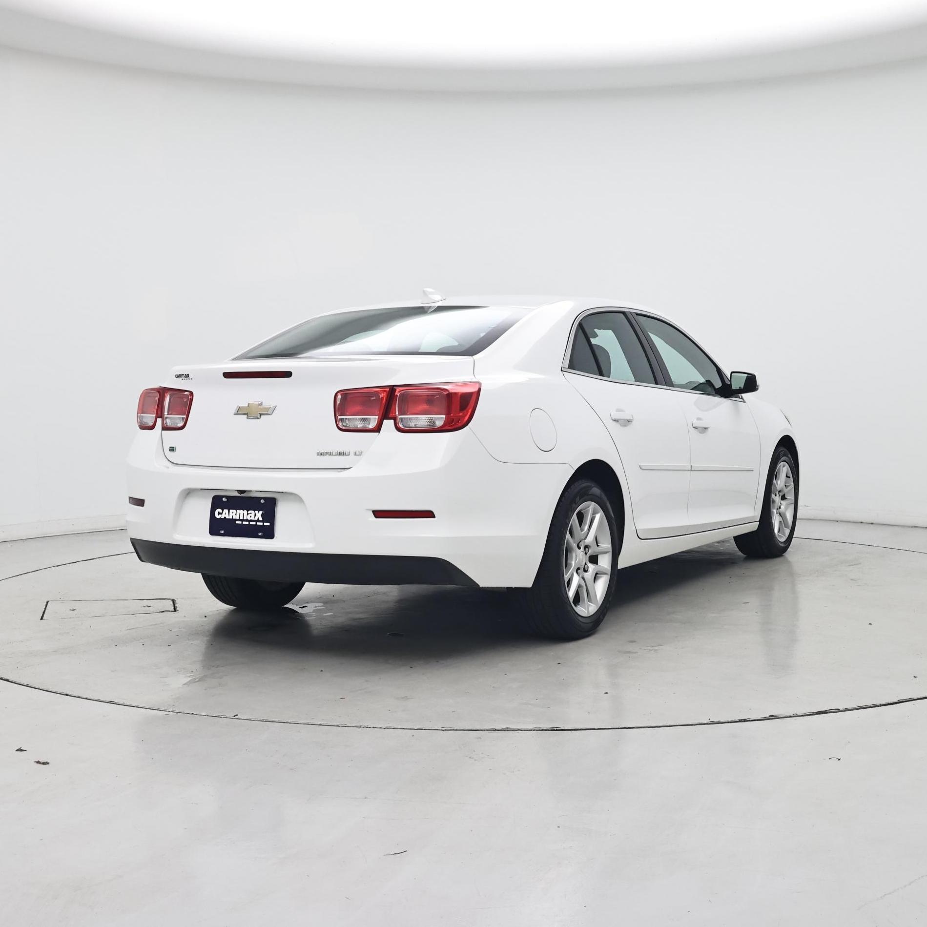 Thumbnail: 2016 Chevrolet Malibu - 8