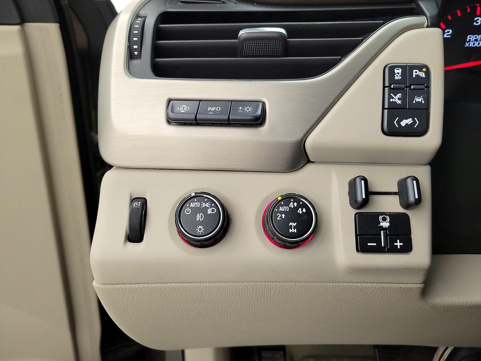 Thumbnail: 2016 GMC Yukon XL - 13