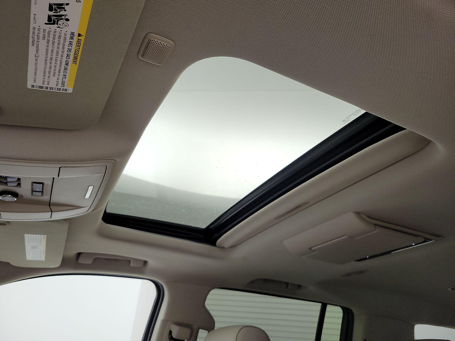 Thumbnail: 2016 GMC Yukon XL - 20