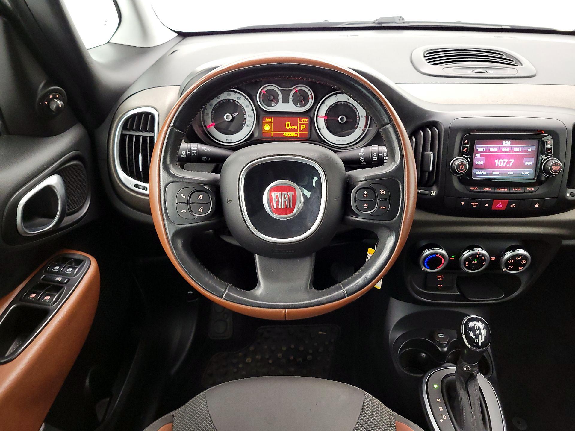 Thumbnail: 2015 Fiat 500L - 10