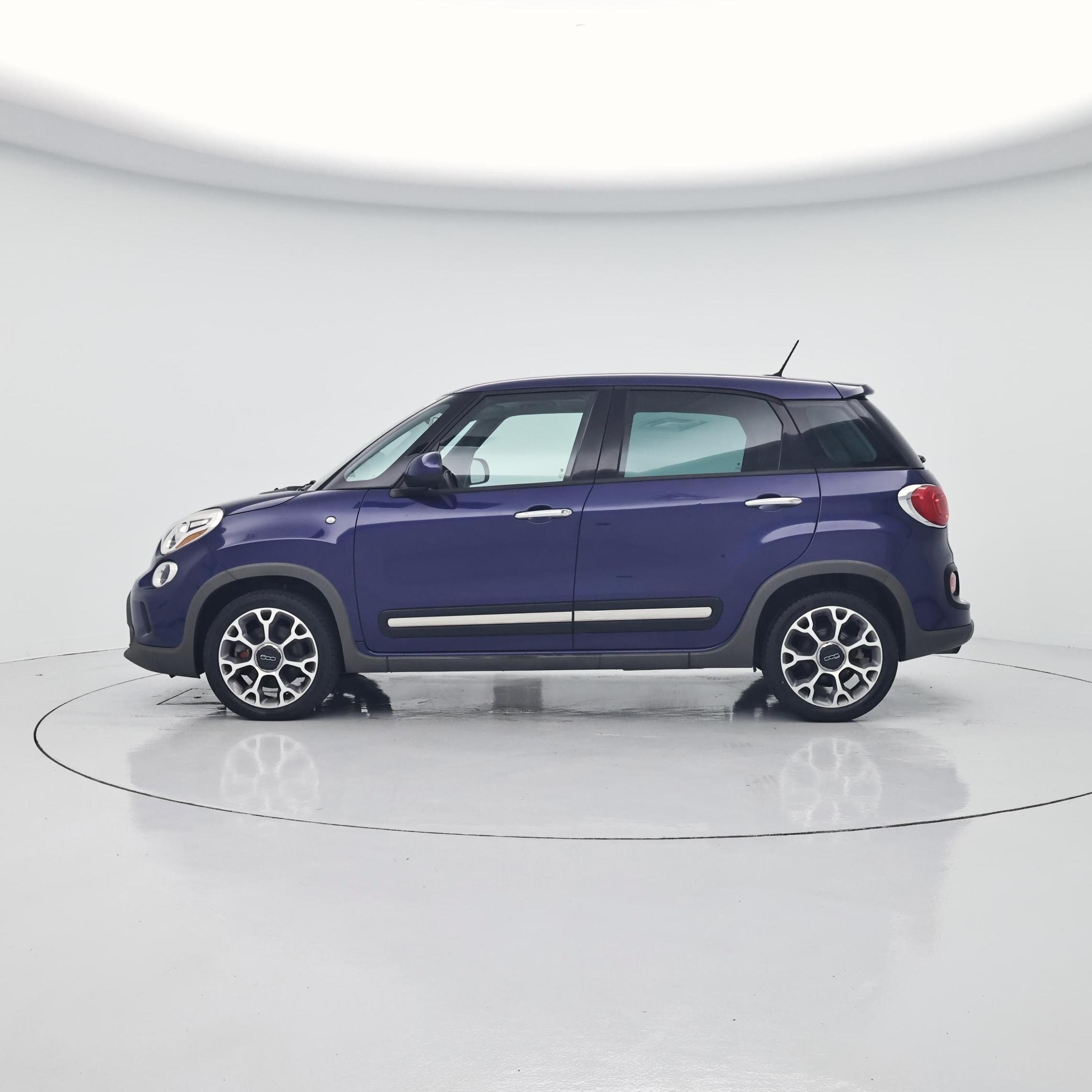 Thumbnail: 2015 Fiat 500L - 3