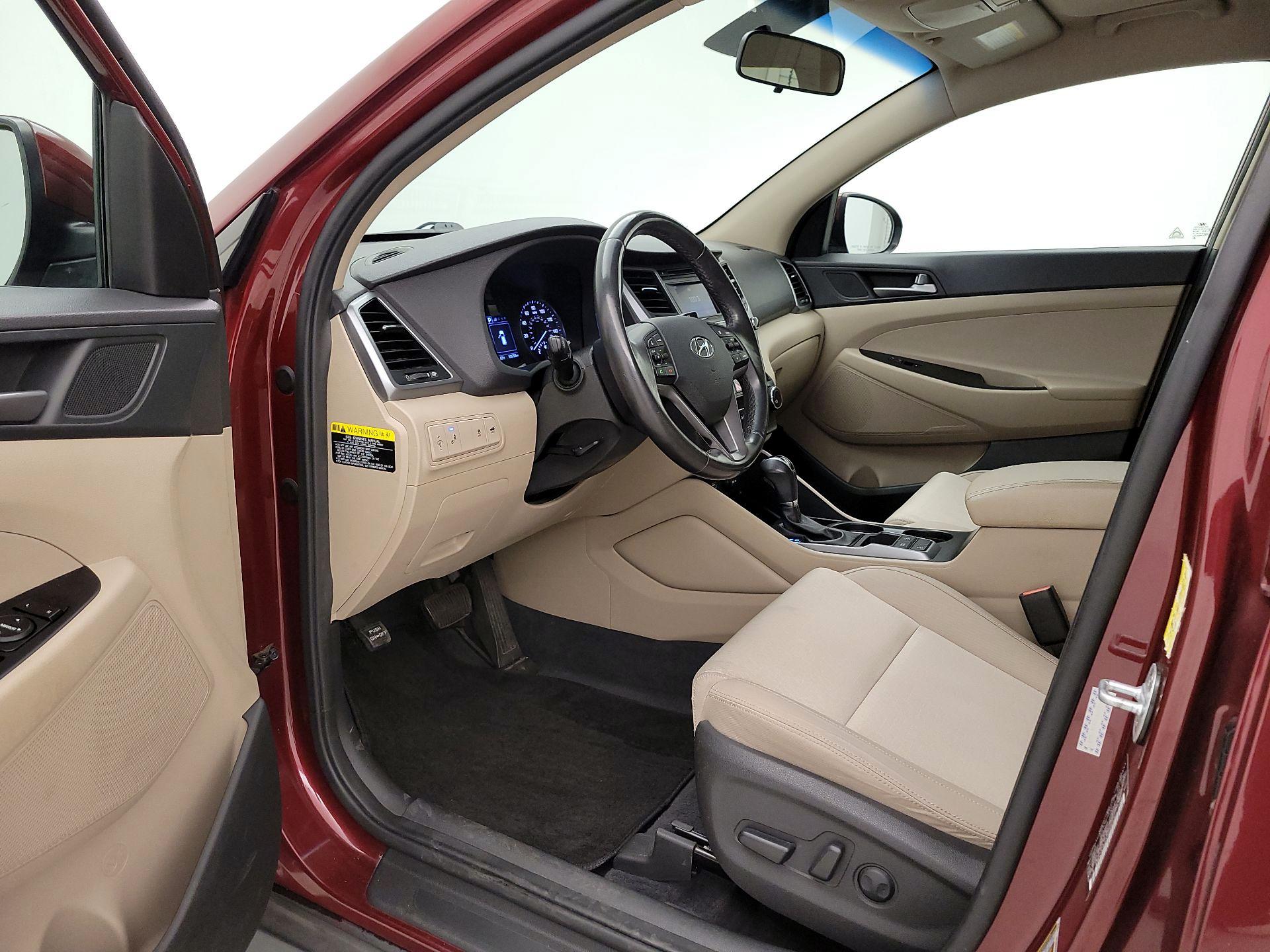 Thumbnail: 2017 Hyundai Tucson - 11