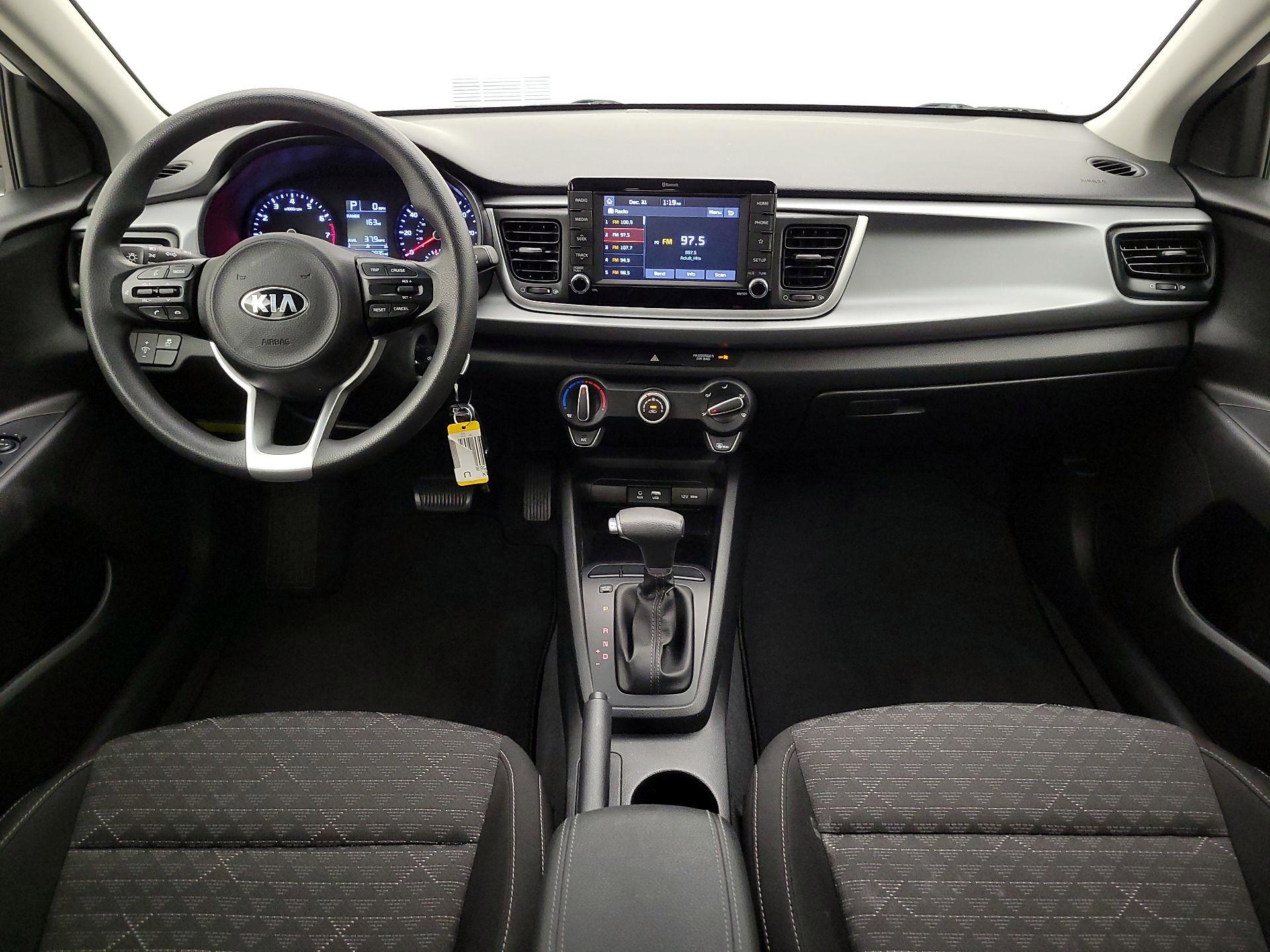 Thumbnail: 2020 Kia Rio - 9