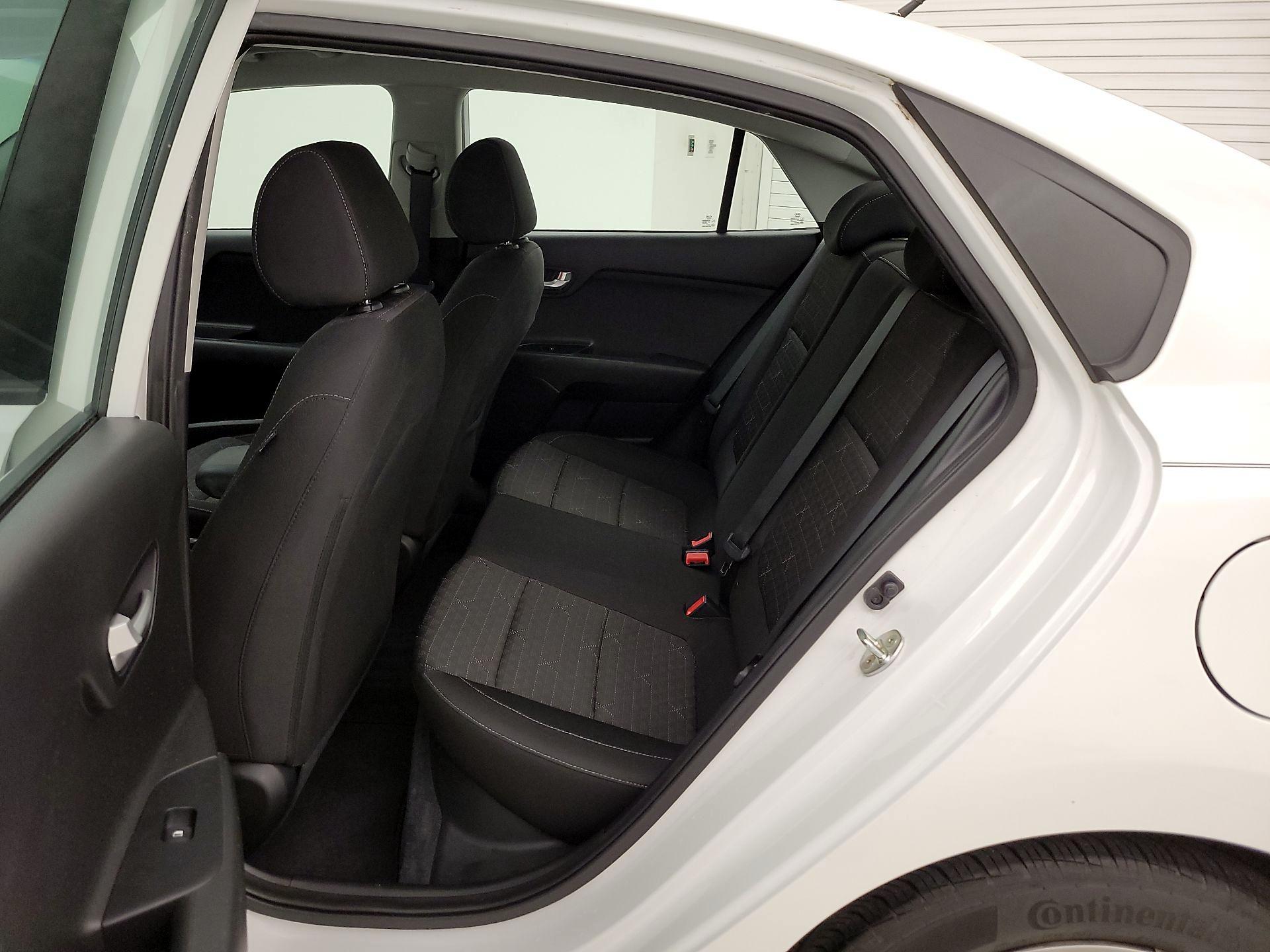 Thumbnail: 2020 Kia Rio - 19