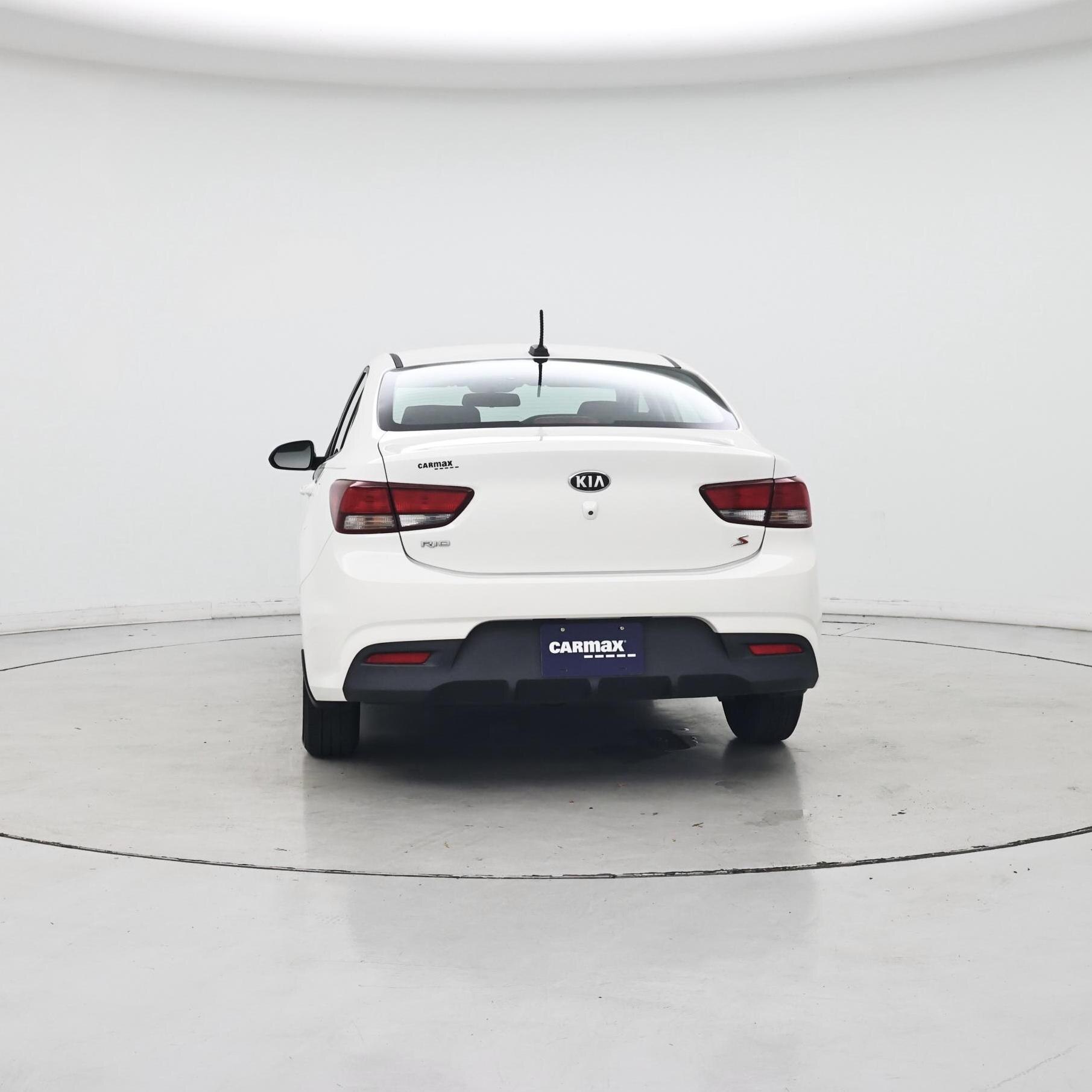 Thumbnail: 2020 Kia Rio - 6