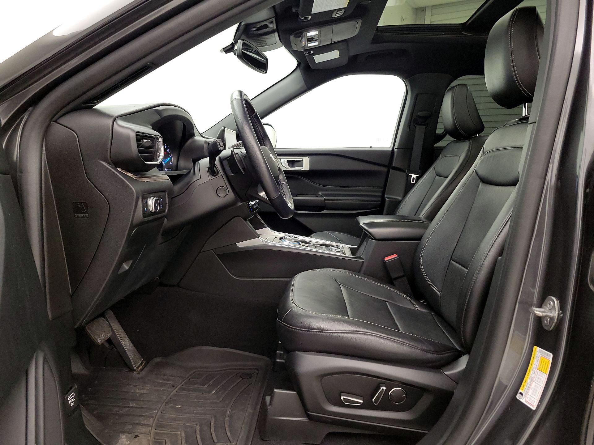 Thumbnail: 2020 Ford Explorer - 11