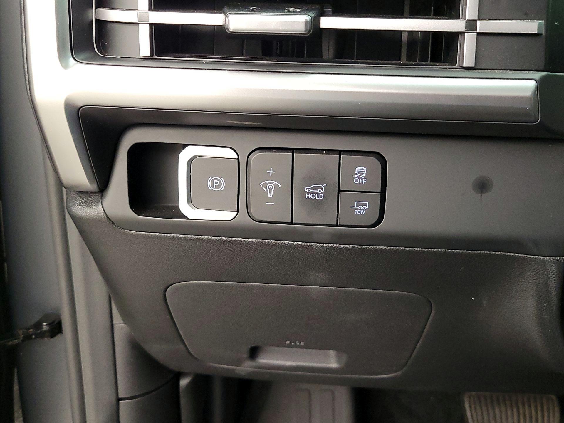 Thumbnail: 2024 Hyundai Santa Fe - 13