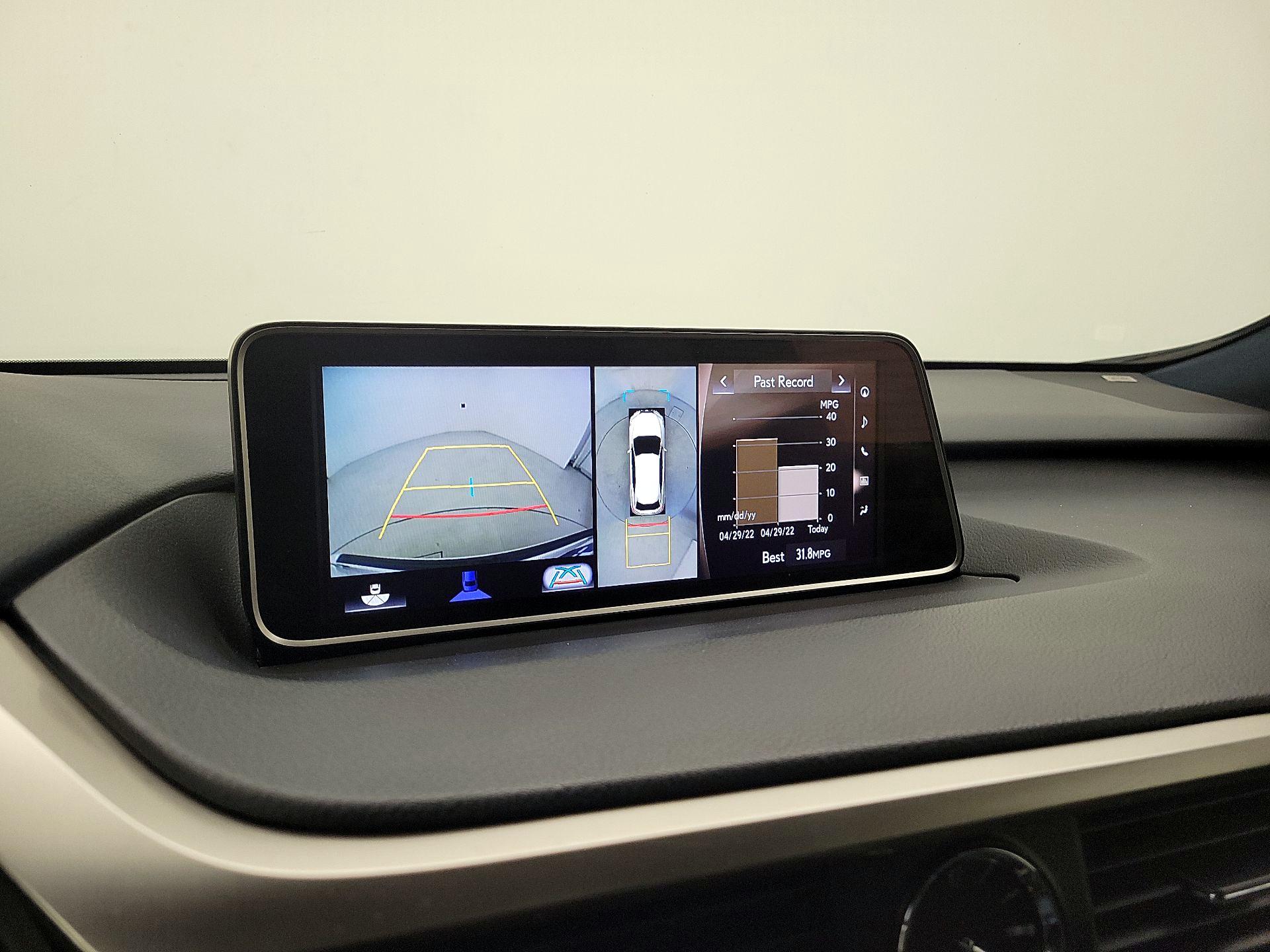 Thumbnail: 2017 Lexus RX - 15