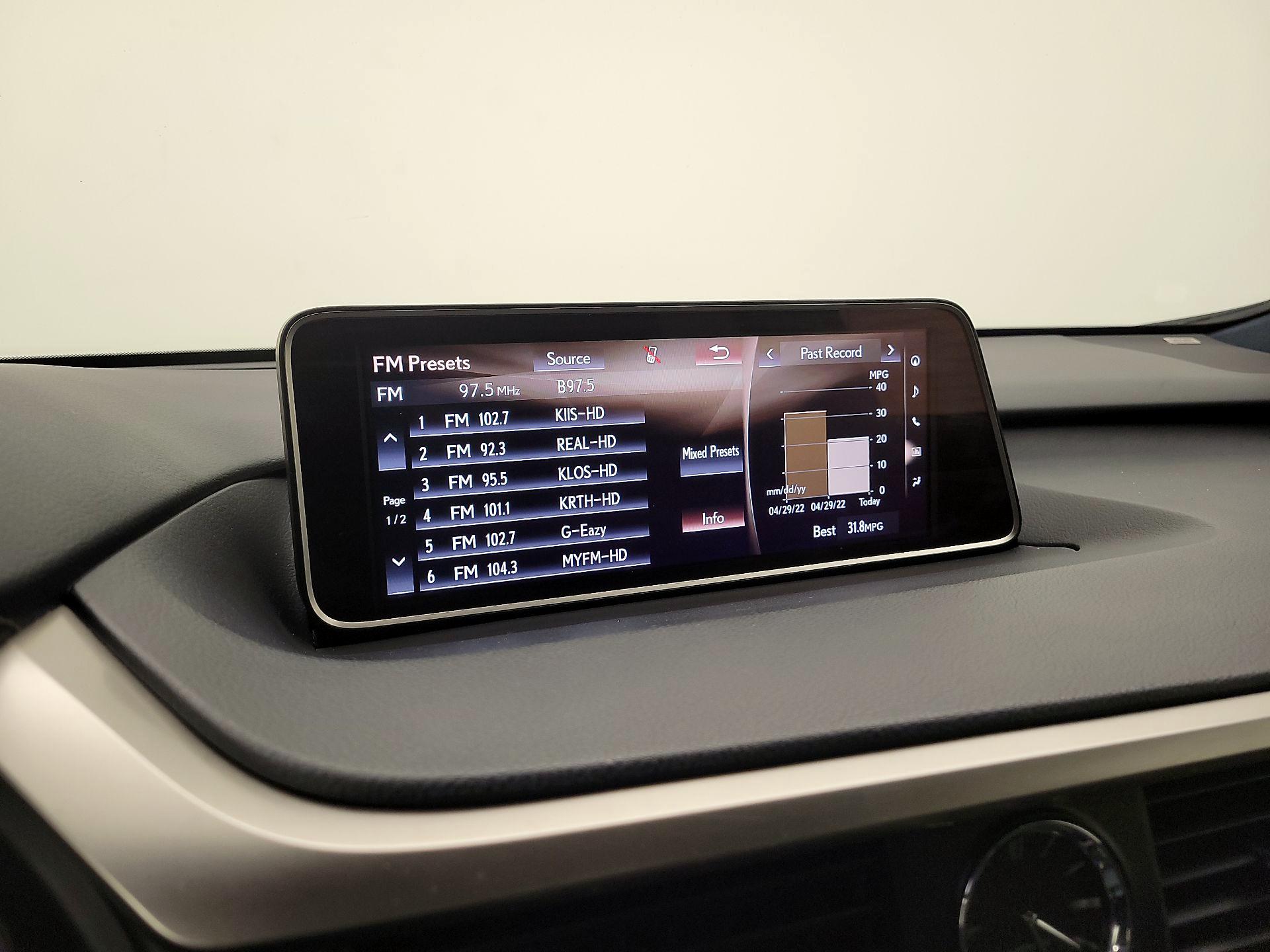 Thumbnail: 2017 Lexus RX - 16