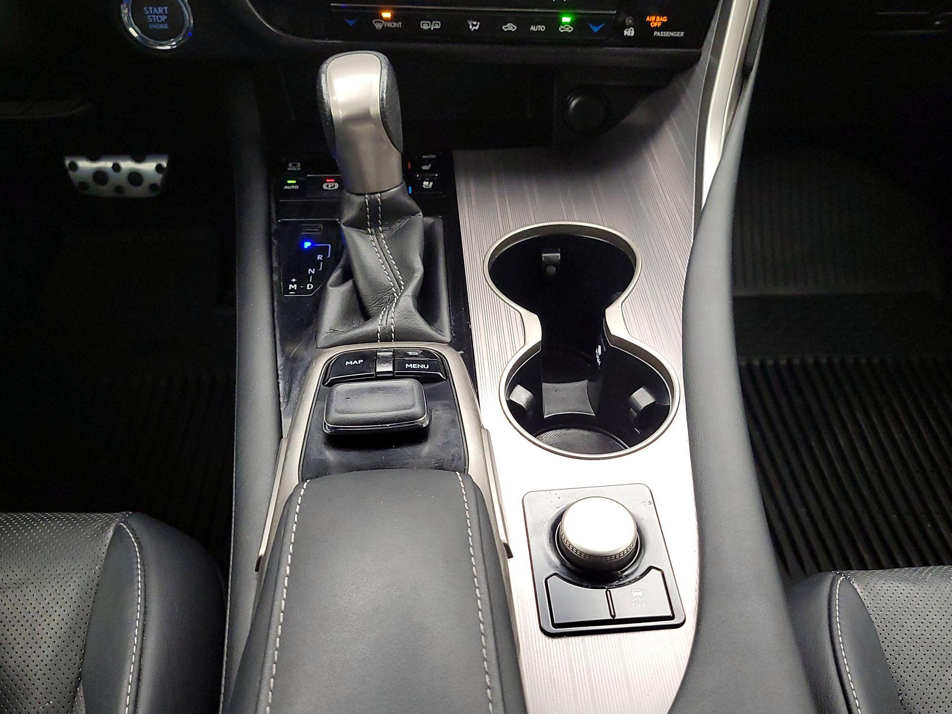 Thumbnail: 2017 Lexus RX - 18