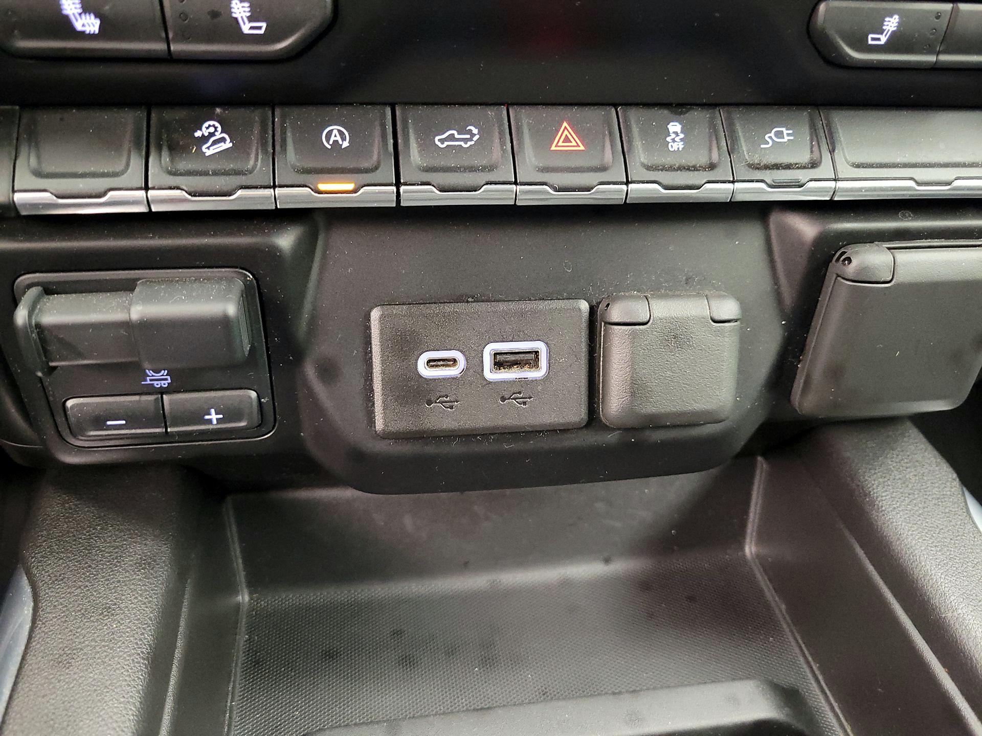 Thumbnail: 2021 Chevrolet Silverado 1500 - 18