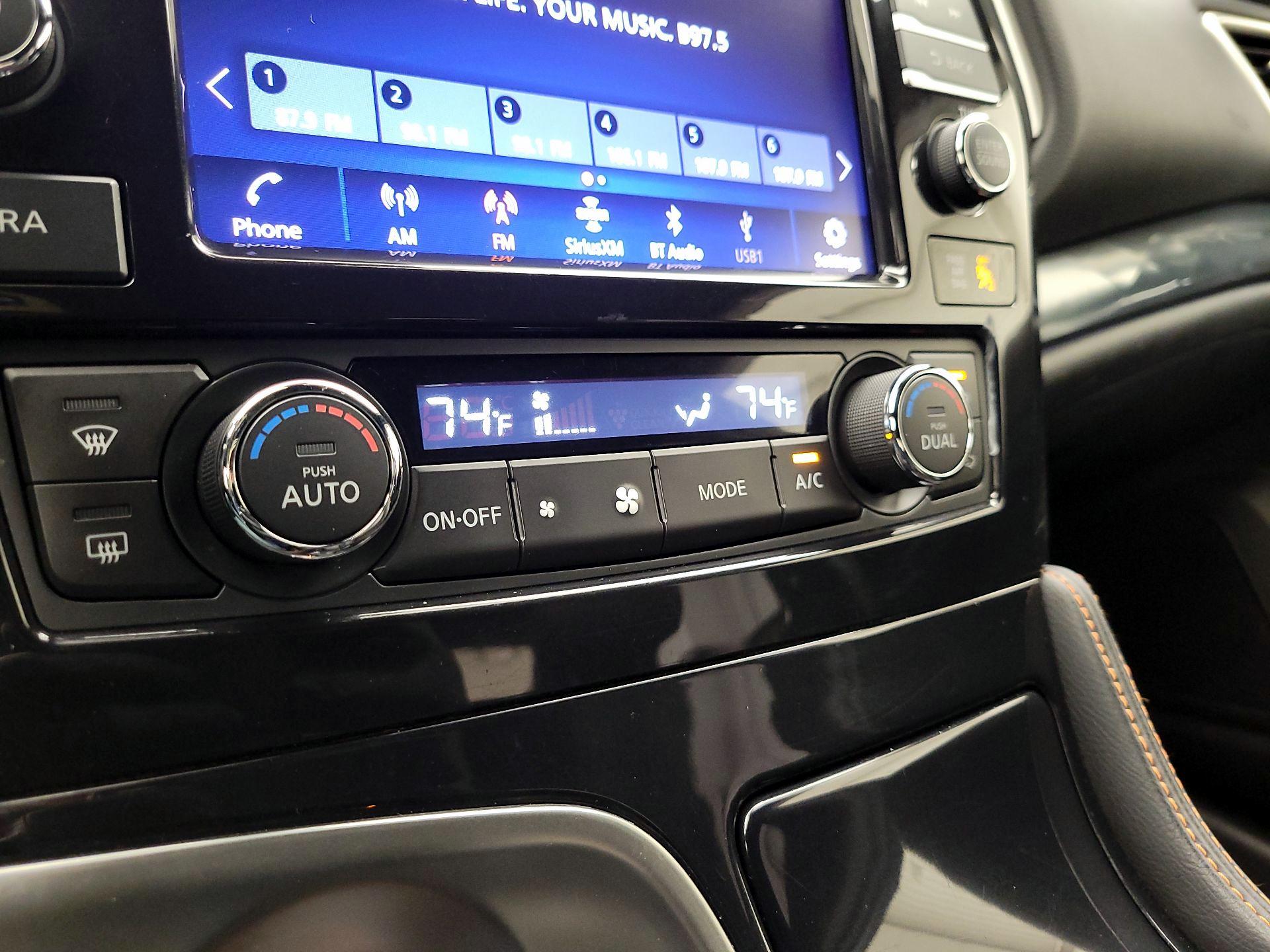 Thumbnail: 2021 Nissan Maxima - 17