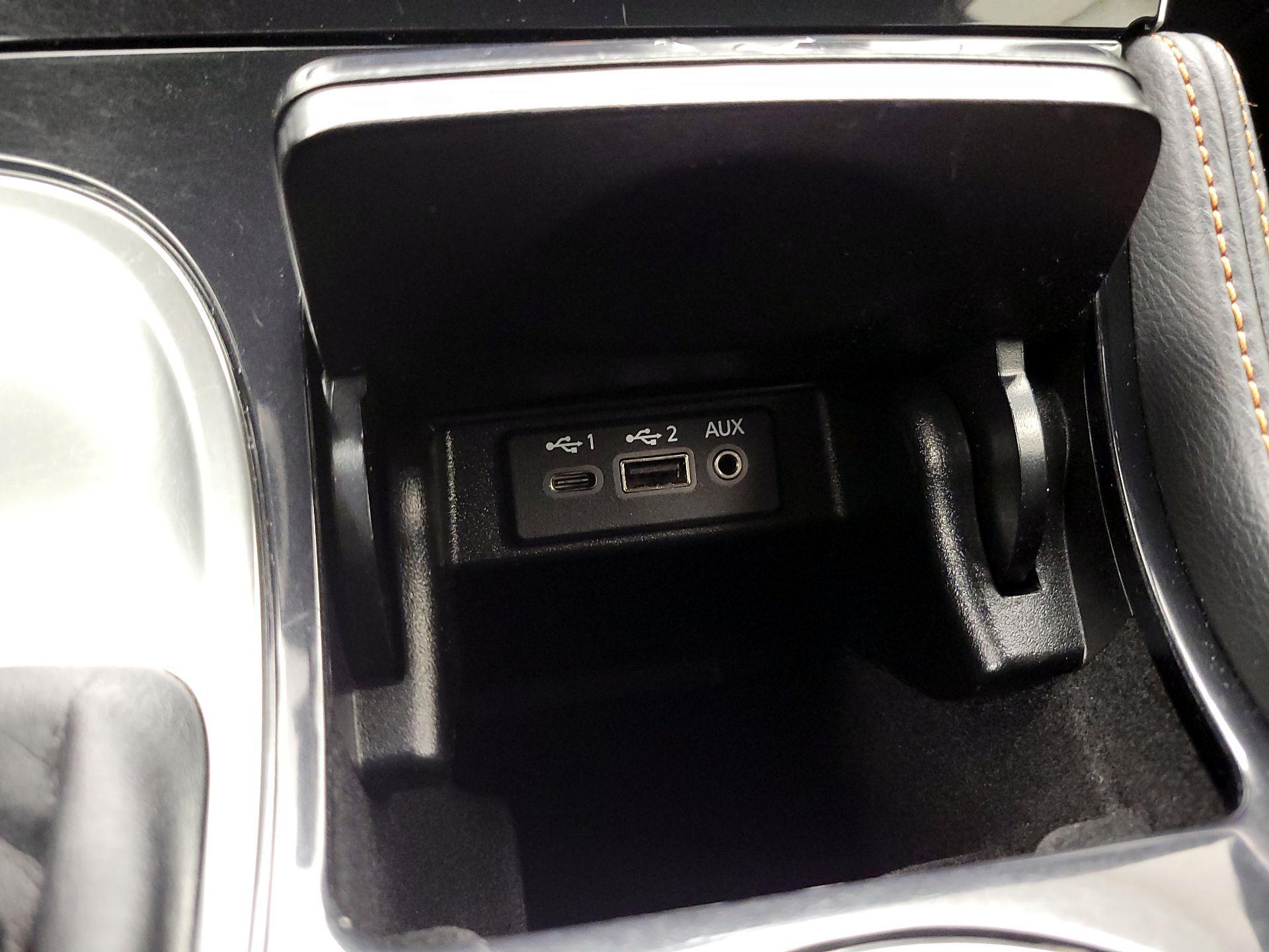 Thumbnail: 2021 Nissan Maxima - 19