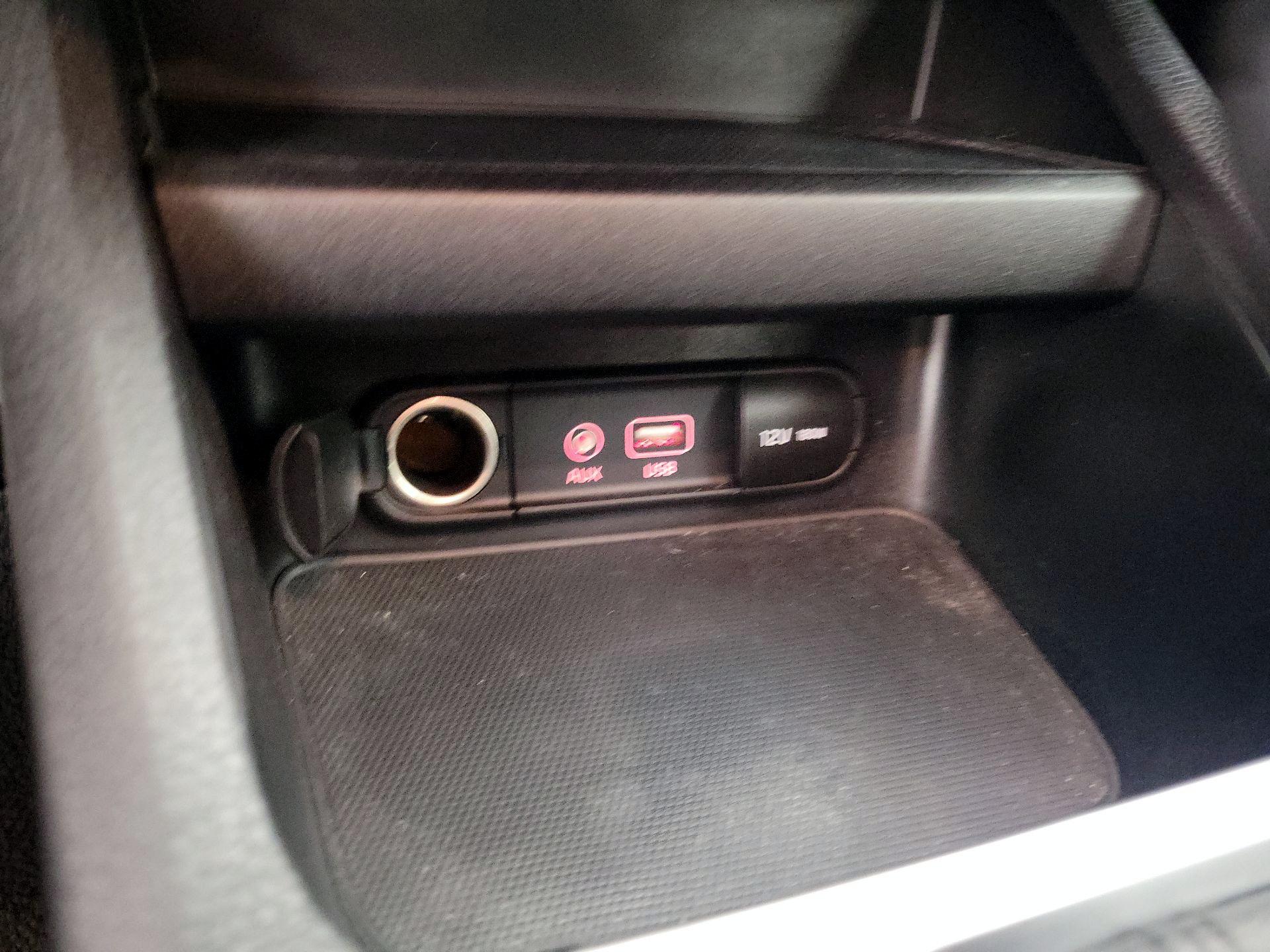 Thumbnail: 2021 Kia Forte - 18
