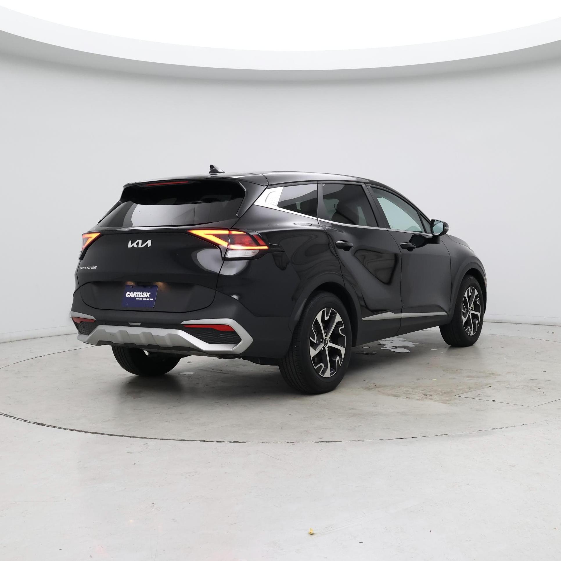 Thumbnail: 2023 Kia Sportage - 8