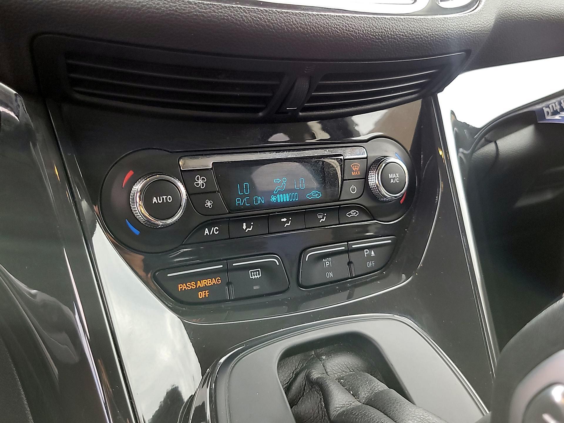 Thumbnail: 2016 Ford Escape - 15
