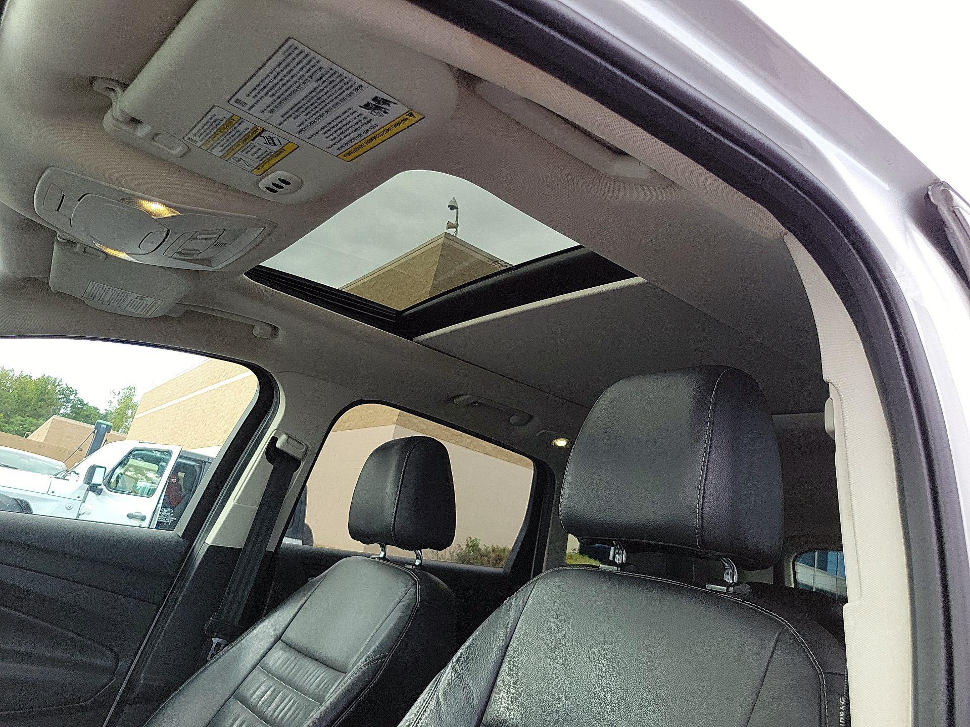 Thumbnail: 2016 Ford Escape - 18