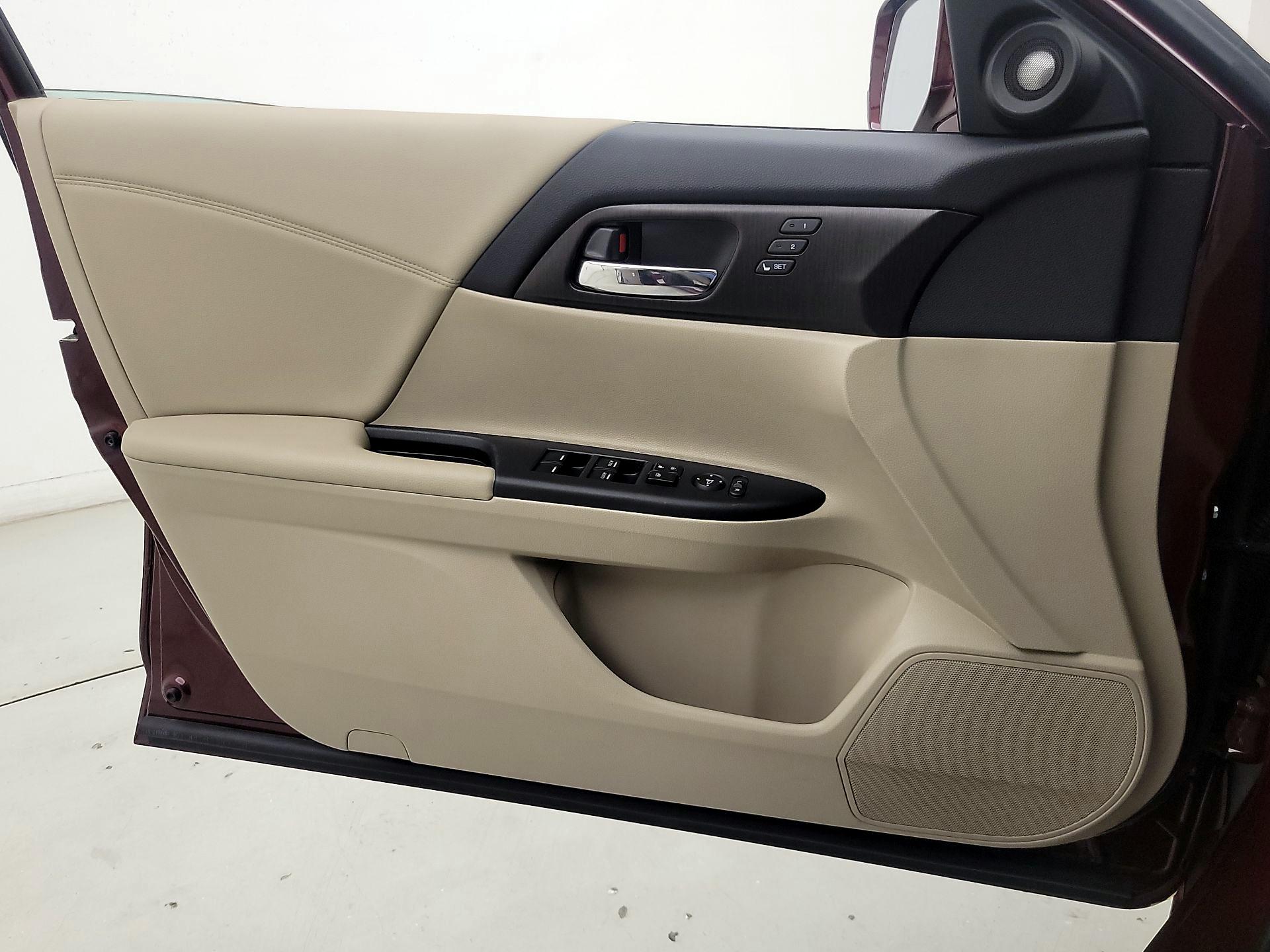 Thumbnail: 2014 Honda Accord - 12