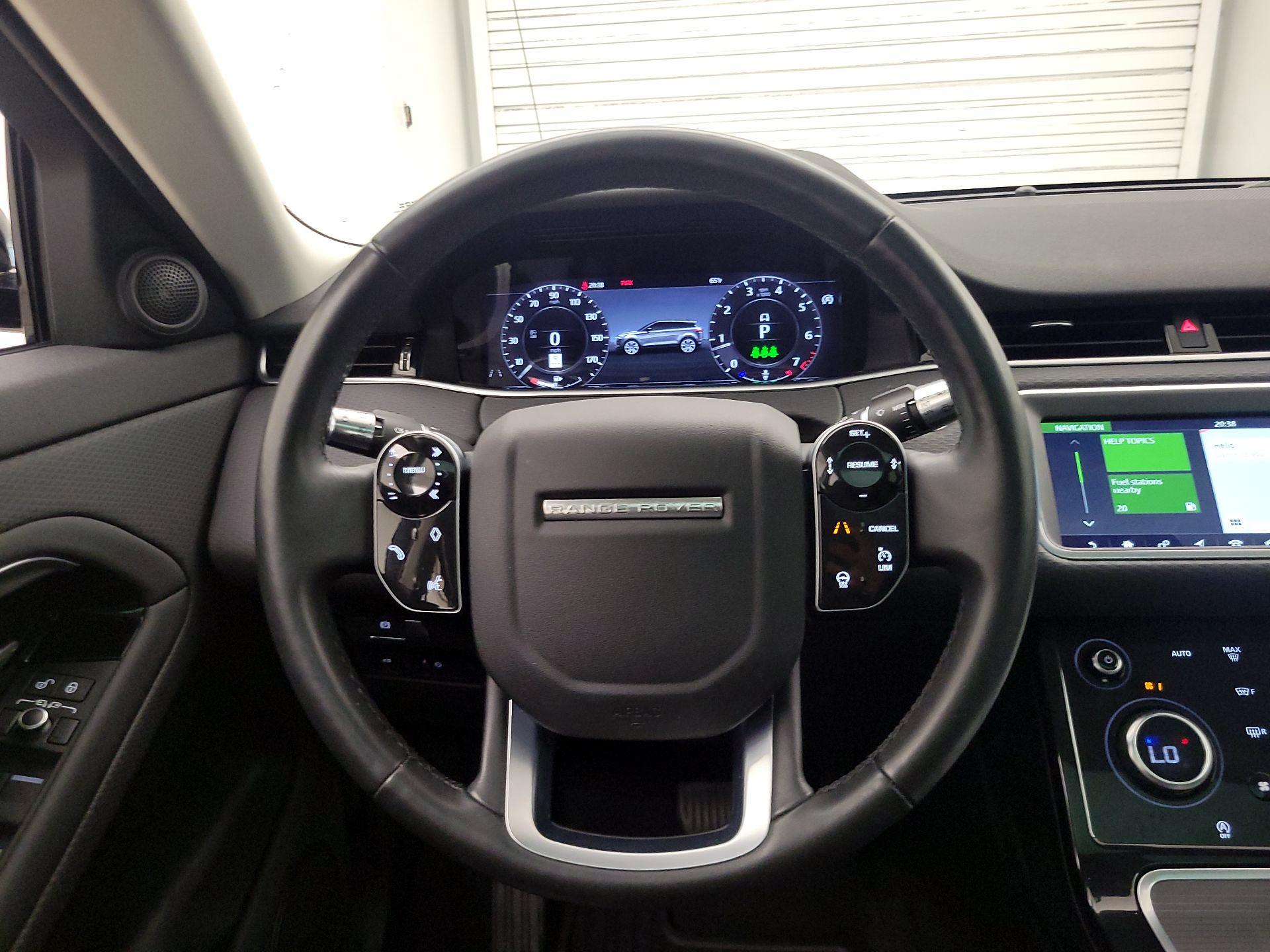 Thumbnail: 2020 Land Rover Range Rover Evoque - 10